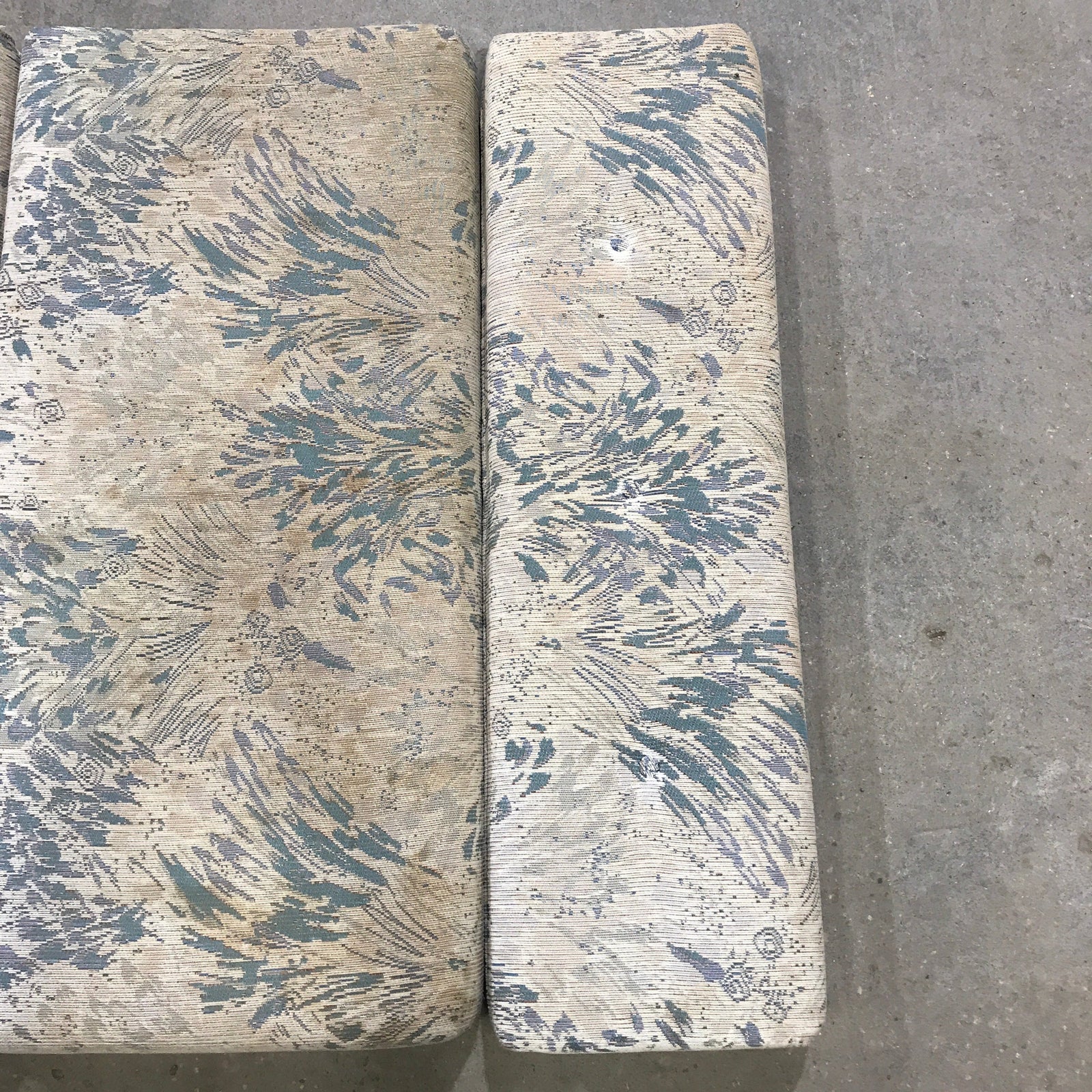 Used Dinette Cushion Set- 4 piece - 2 @ 44