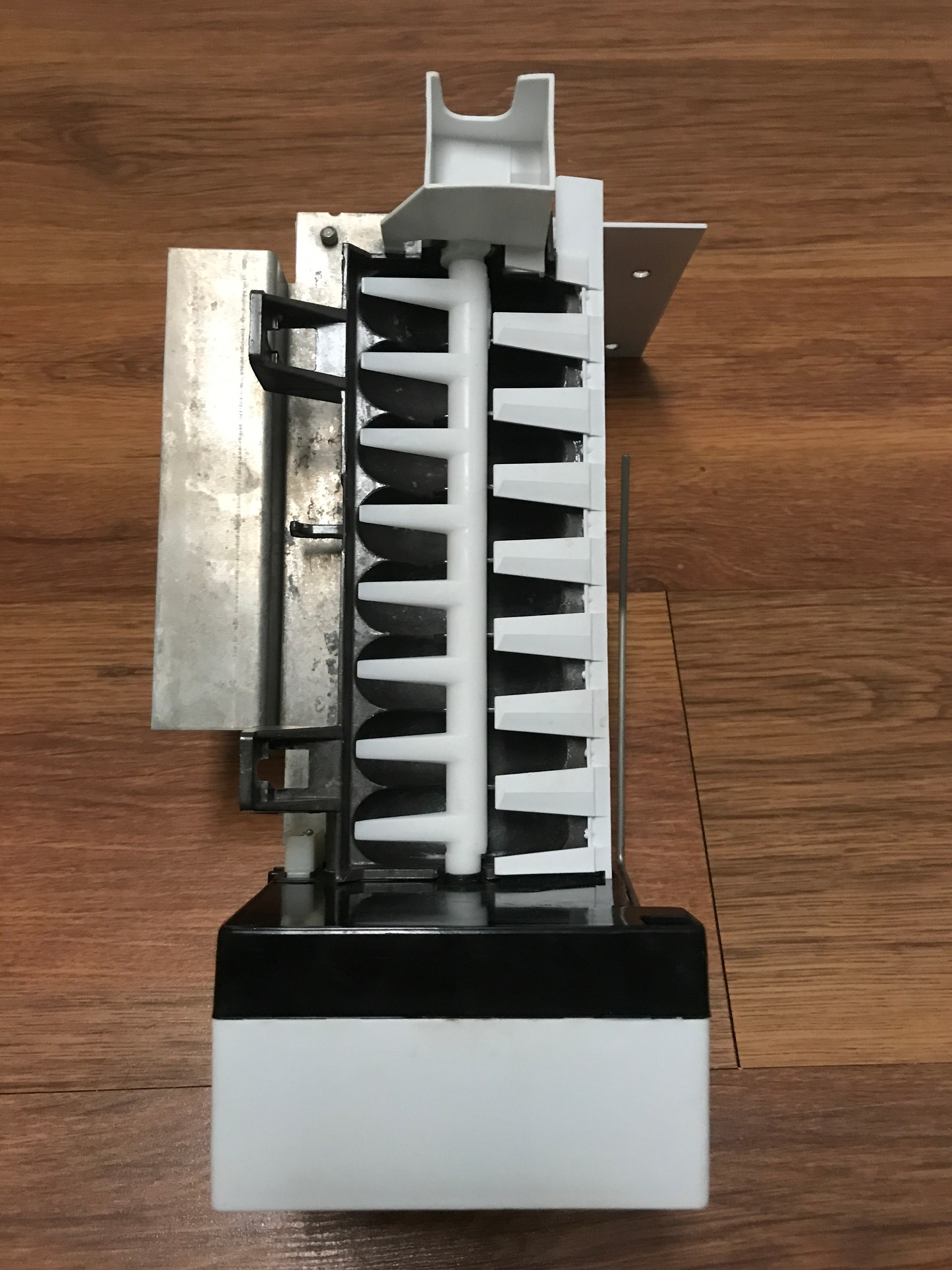 Used Dometic Ice Maker Assembly - 3313470.080