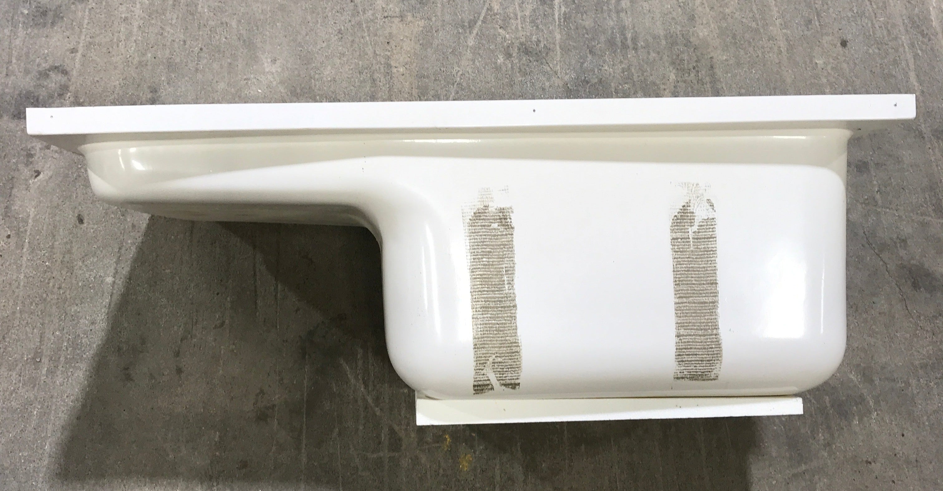 Used RV Step Bath Tub 36” L x 24” W - Left Hand Drain
