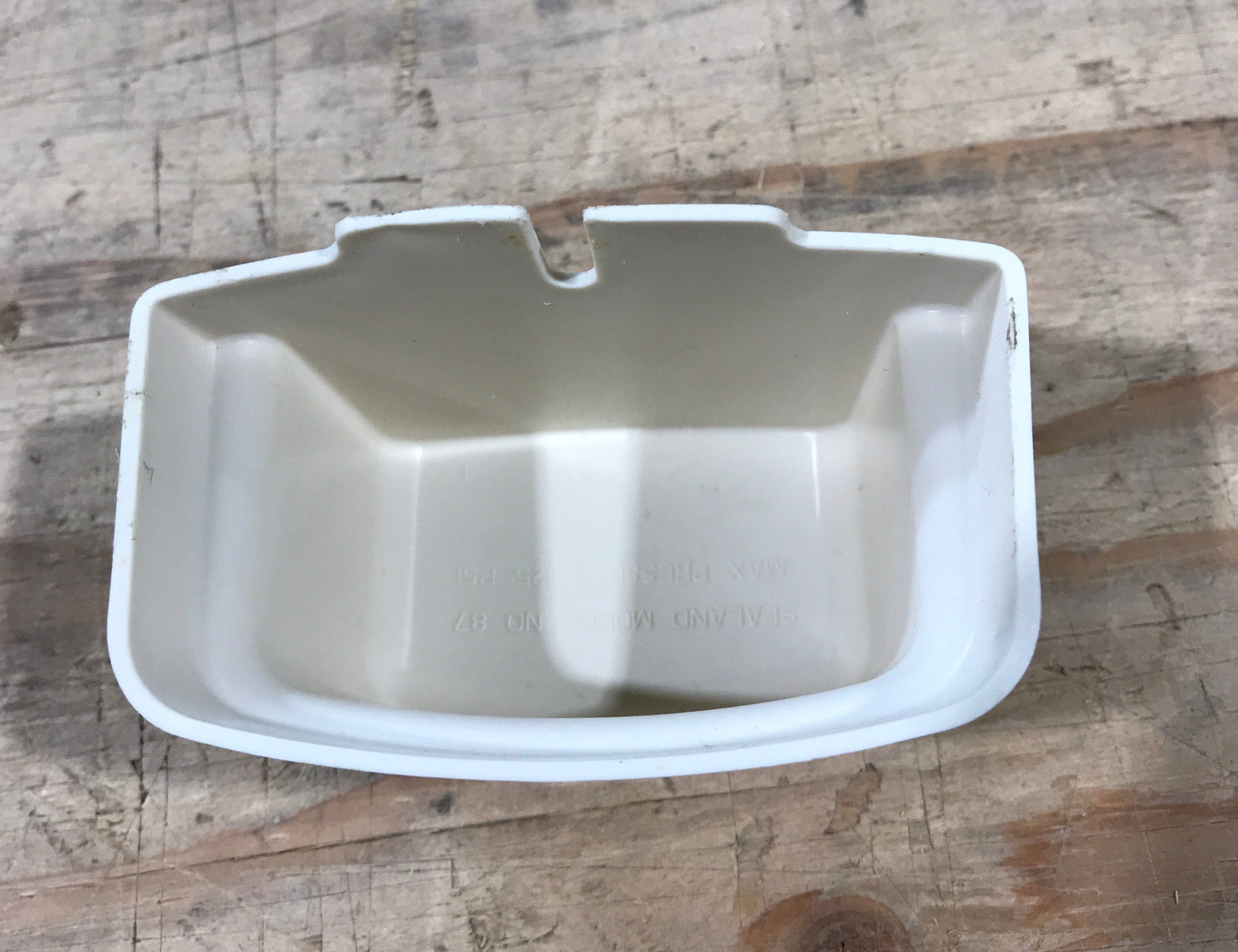 Used Dometic Vacuum Breaker Cover Kit - 385310796
