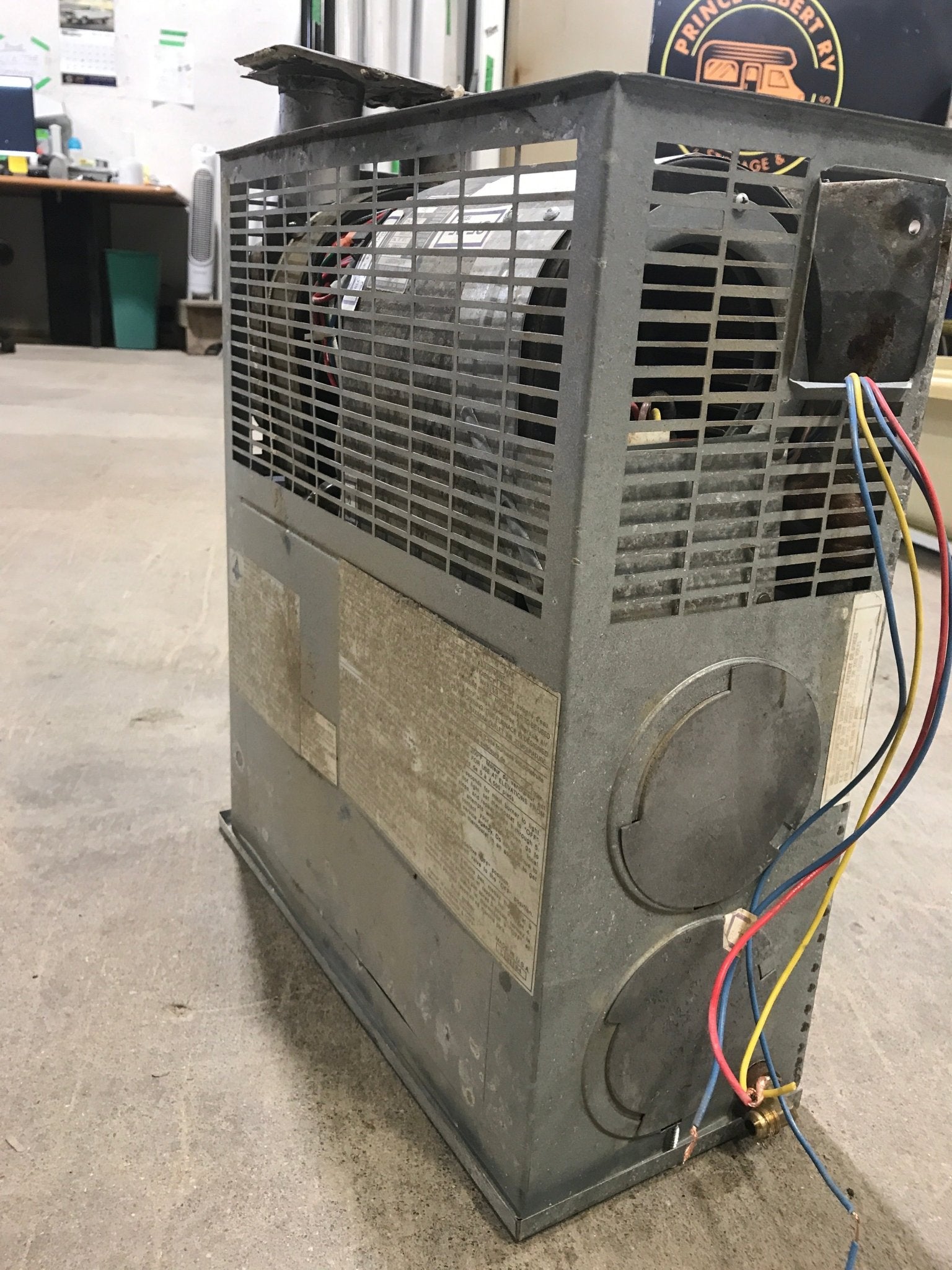 35,000 BTU USED SF - 35 Suburban RV Propane Furnace - Young Farts RV Parts