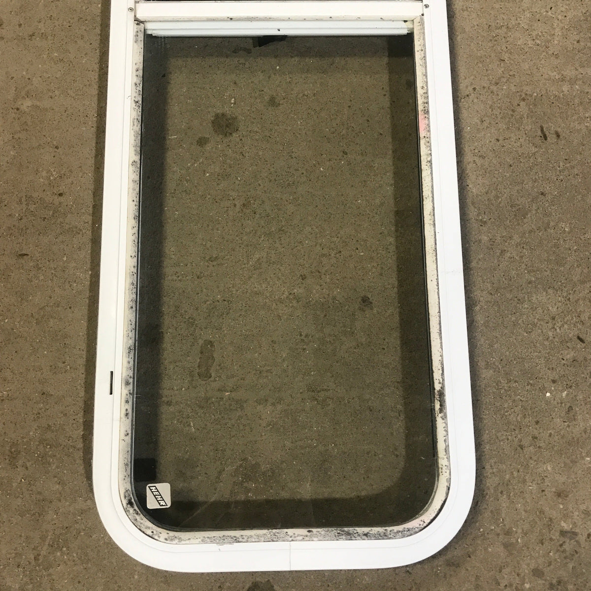Used White Radius Opening Window : 48