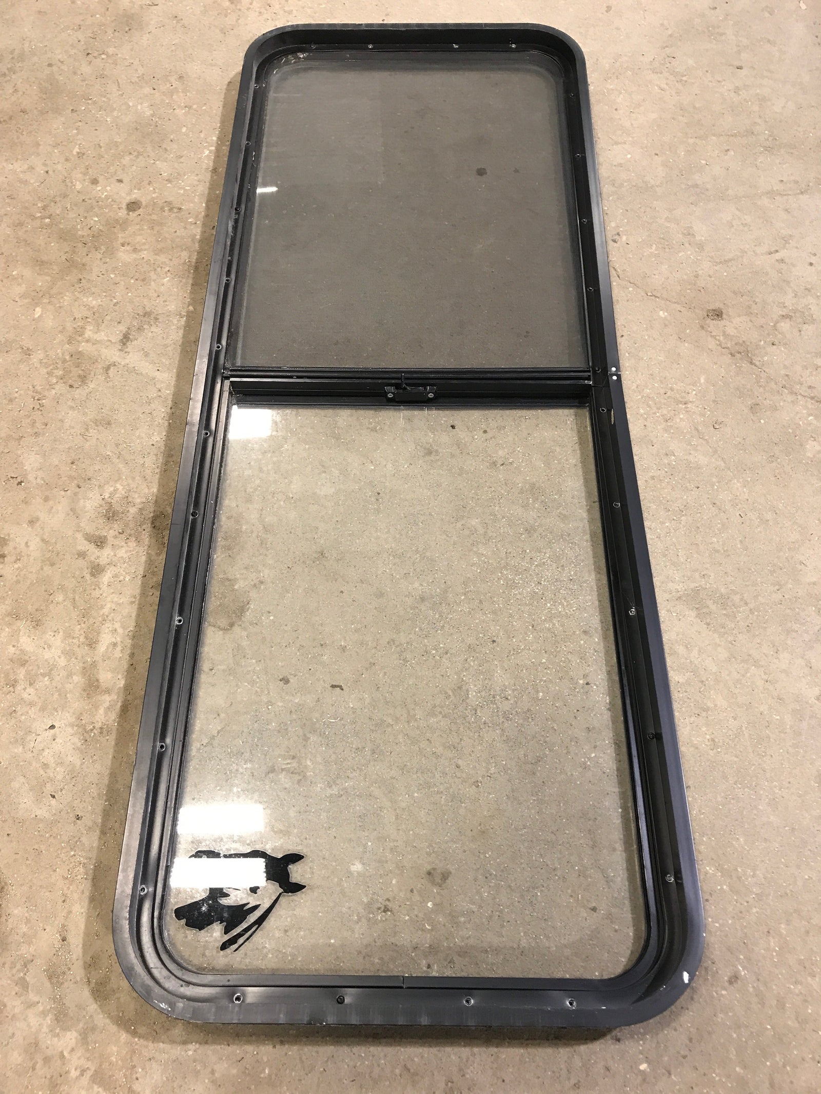 Used Black Radius Opening Window : 60