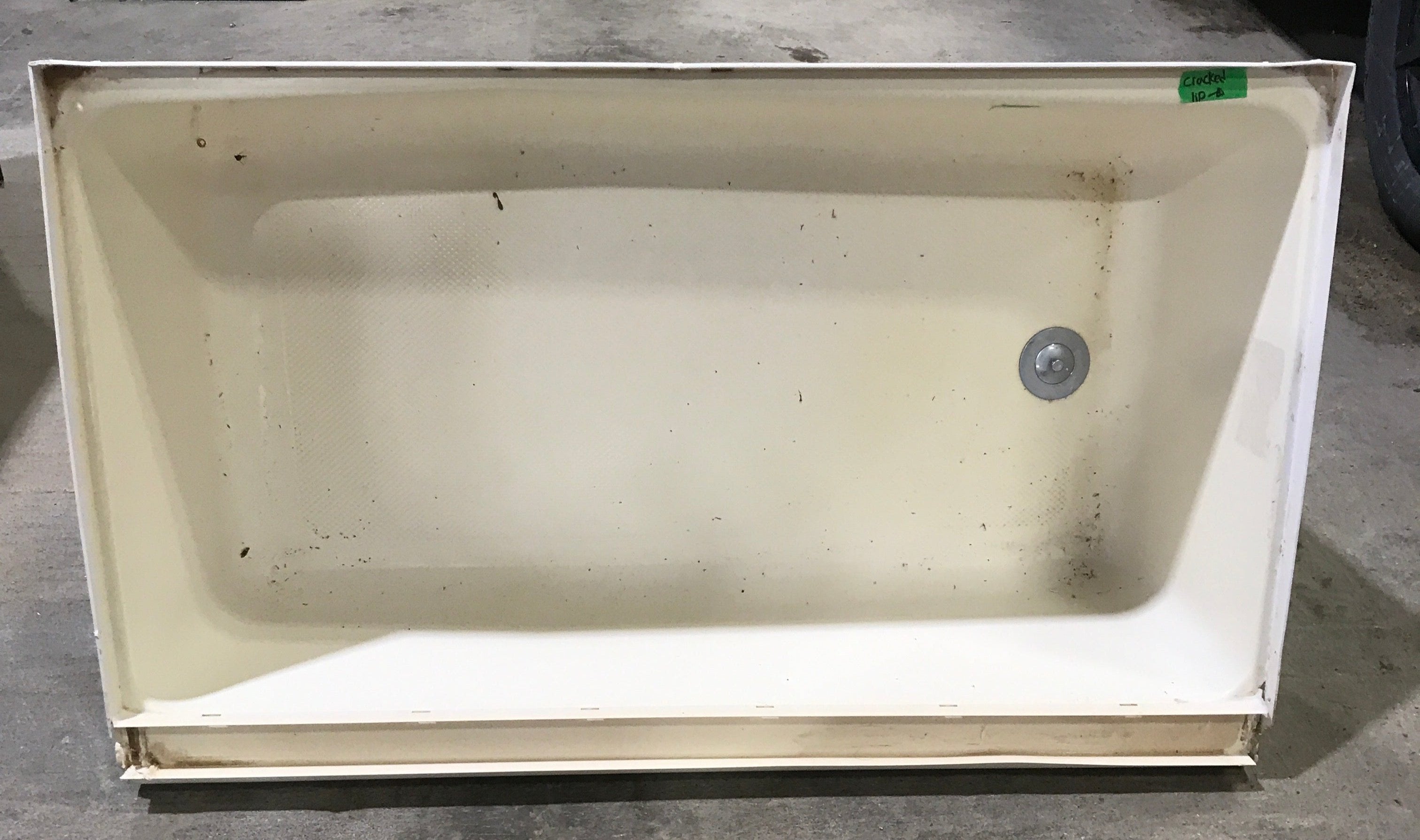 Used RV Bath Tub 40” L x 24" W - Right Hand Drain