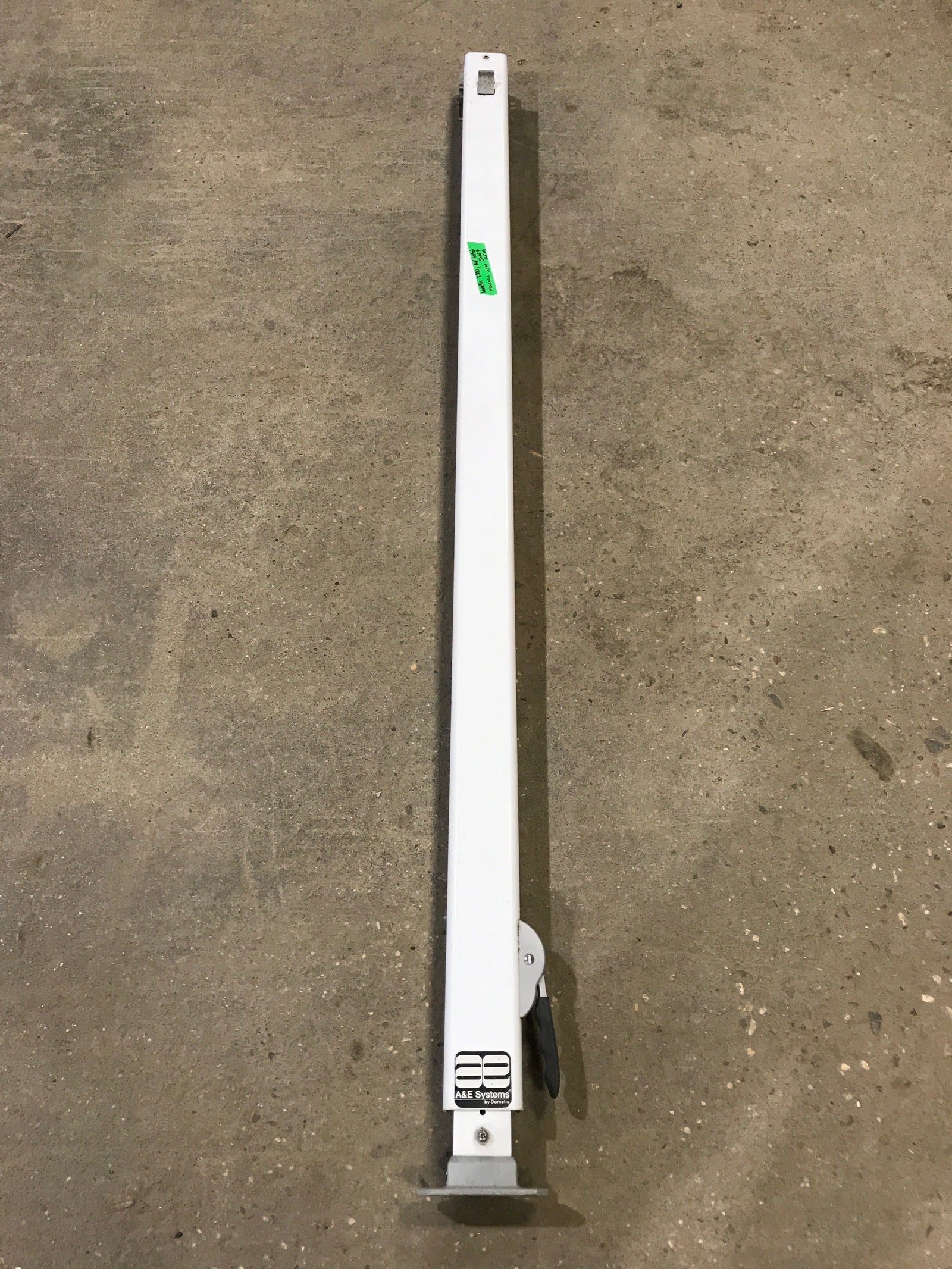 Used Dometic / A&E 8500 Awning Single Manual Arm