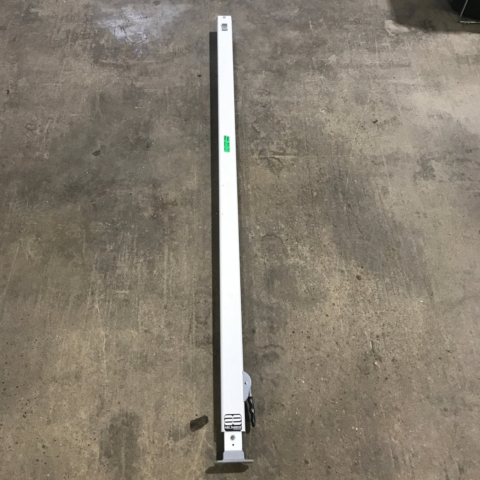 Used Dometic / A&E 8500 Awning Single Manual Arm