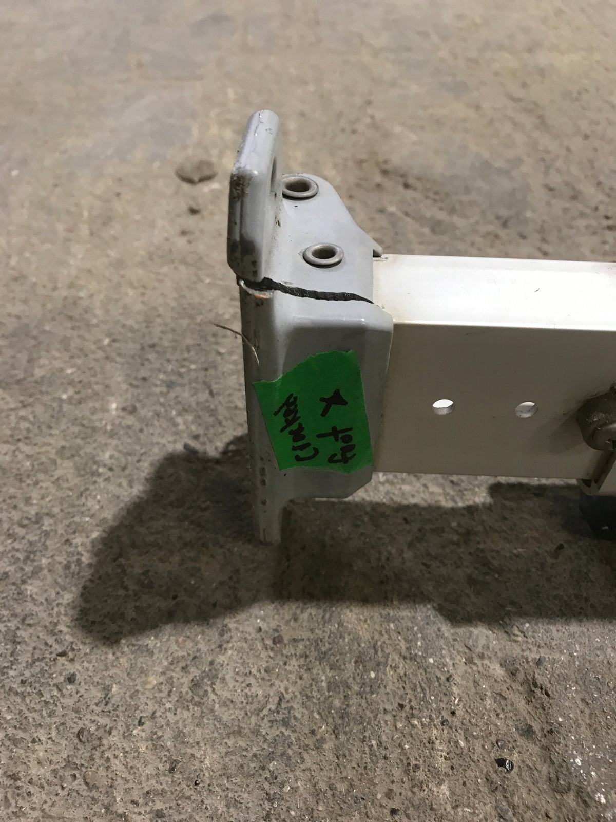 Used Dometic / A&E 8500 Awning Single Manual Arm - 73