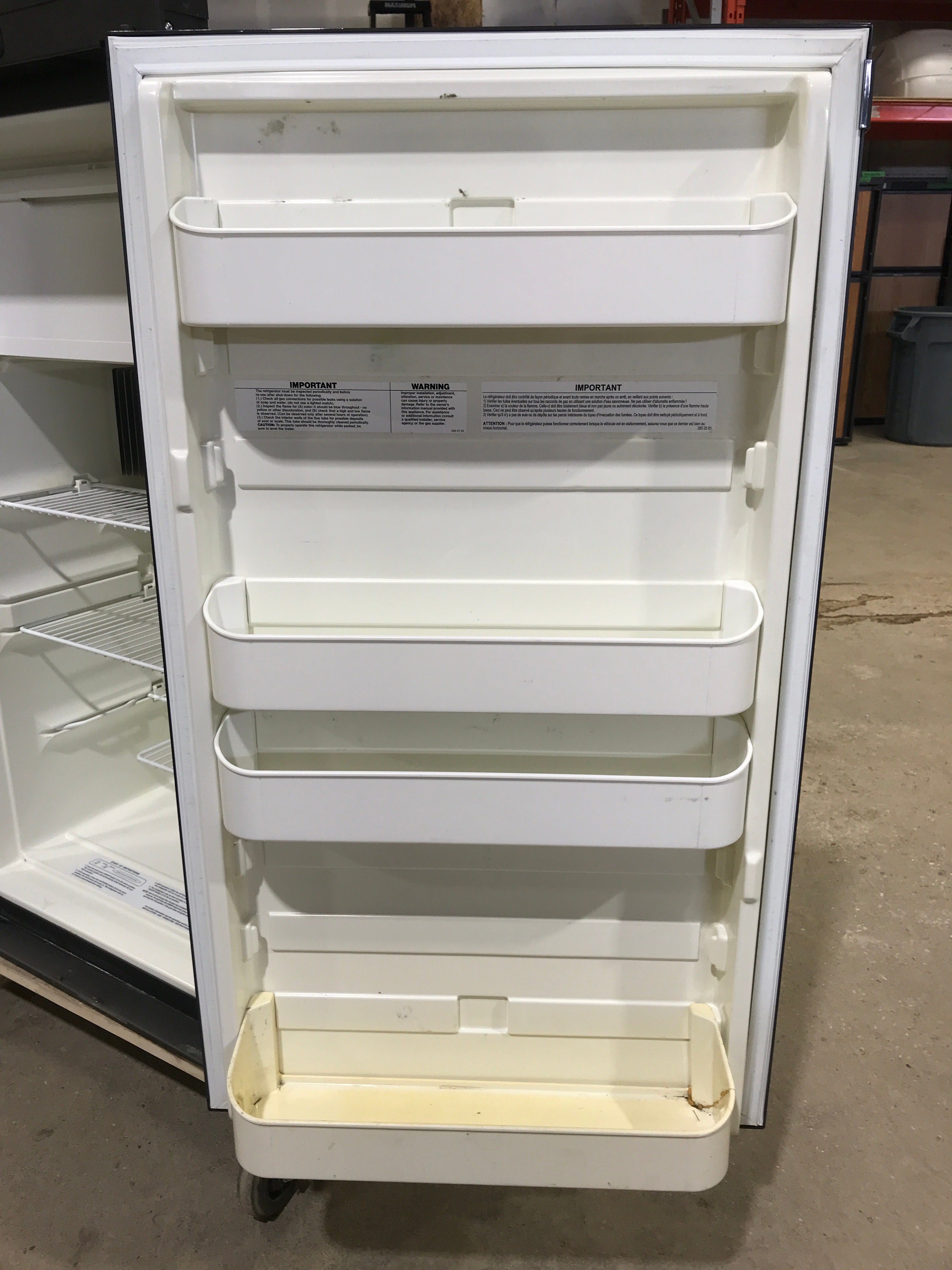 Used Complete Dometic Fridge, 2-Way - RM2551