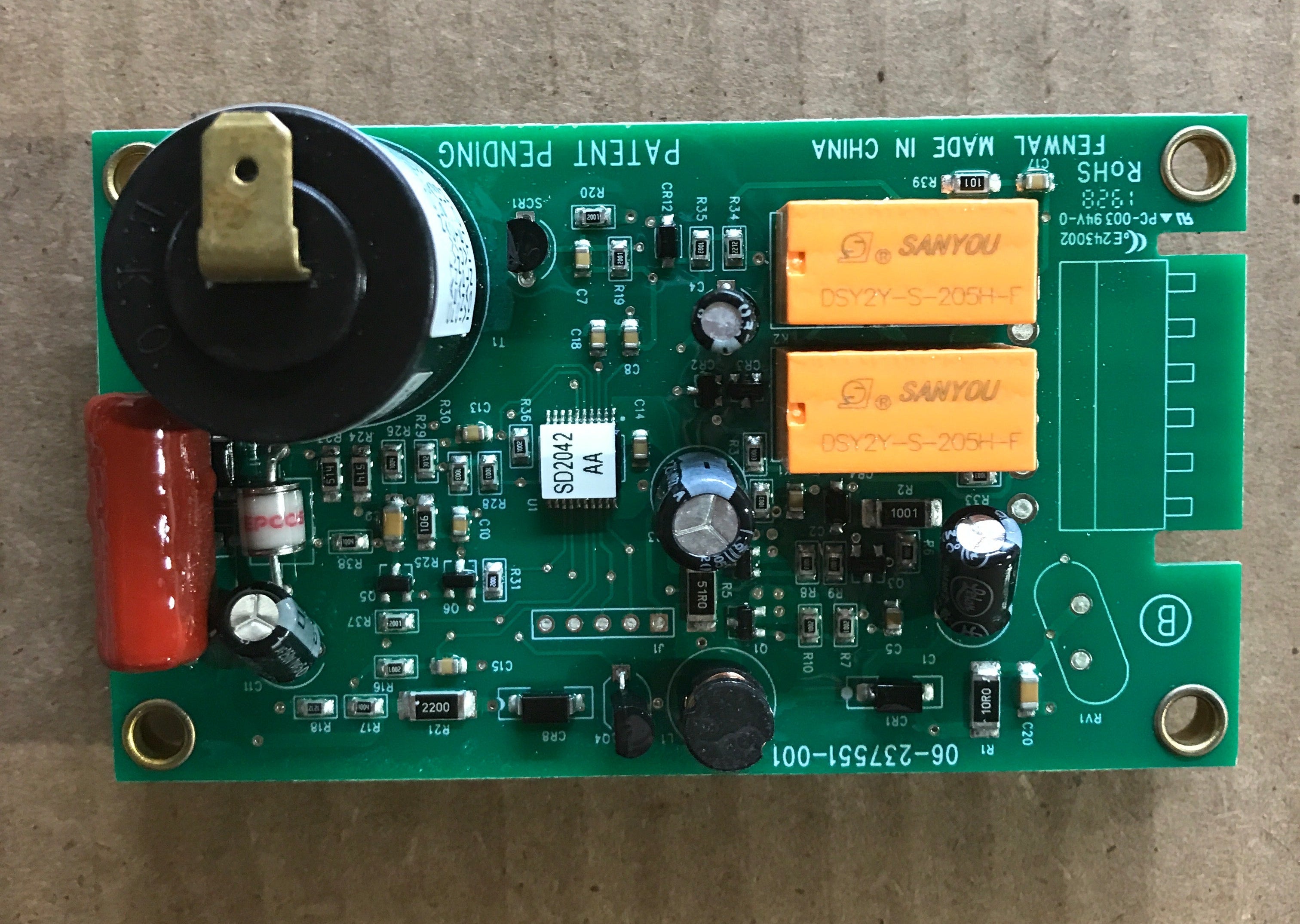 USED Suburban Mfg (Fenwal) Ignition Control Circuit Board 520814MC