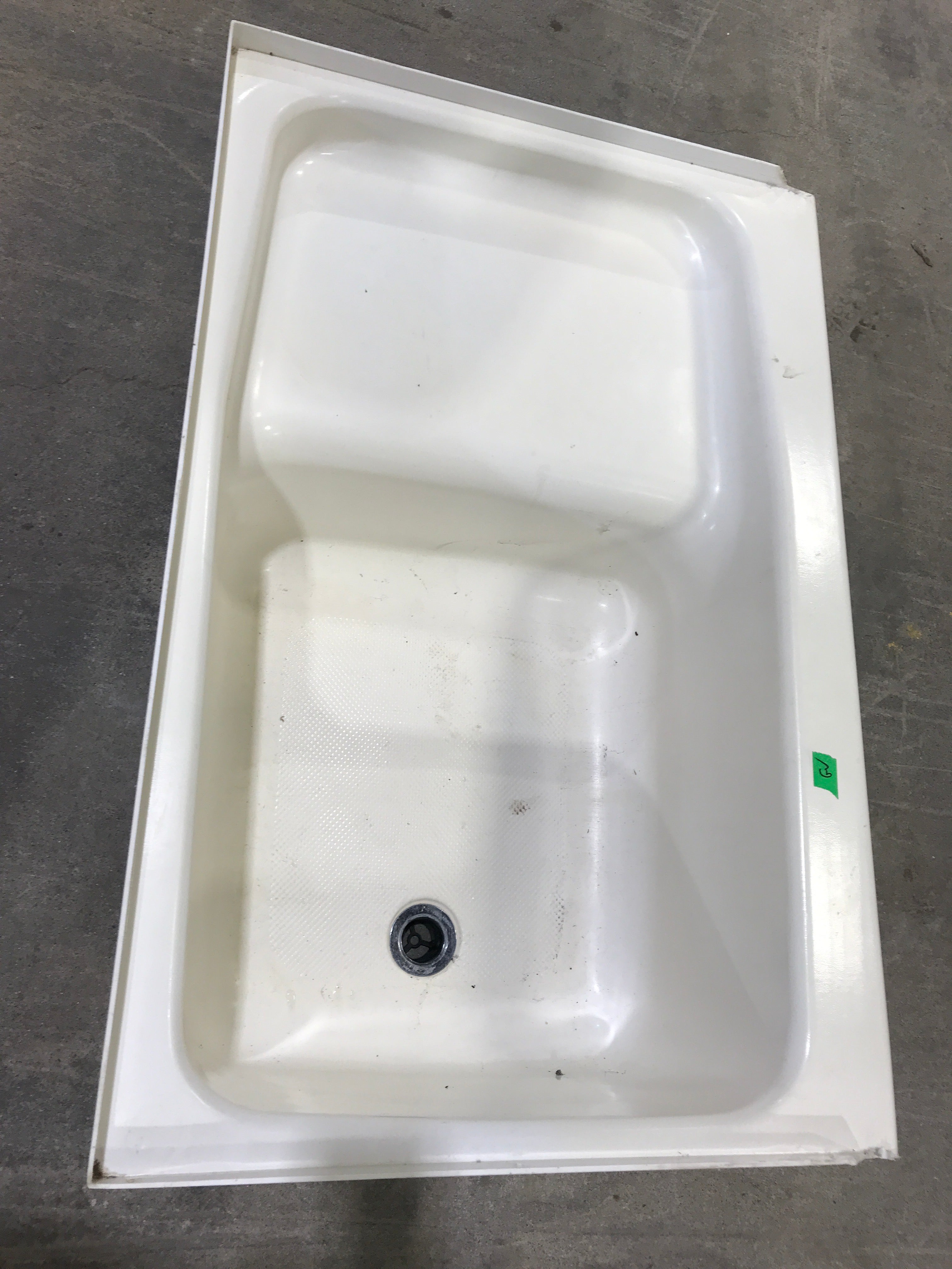 Used RV Step Bath Tub 36” L x 24” W - Left Hand Drain
