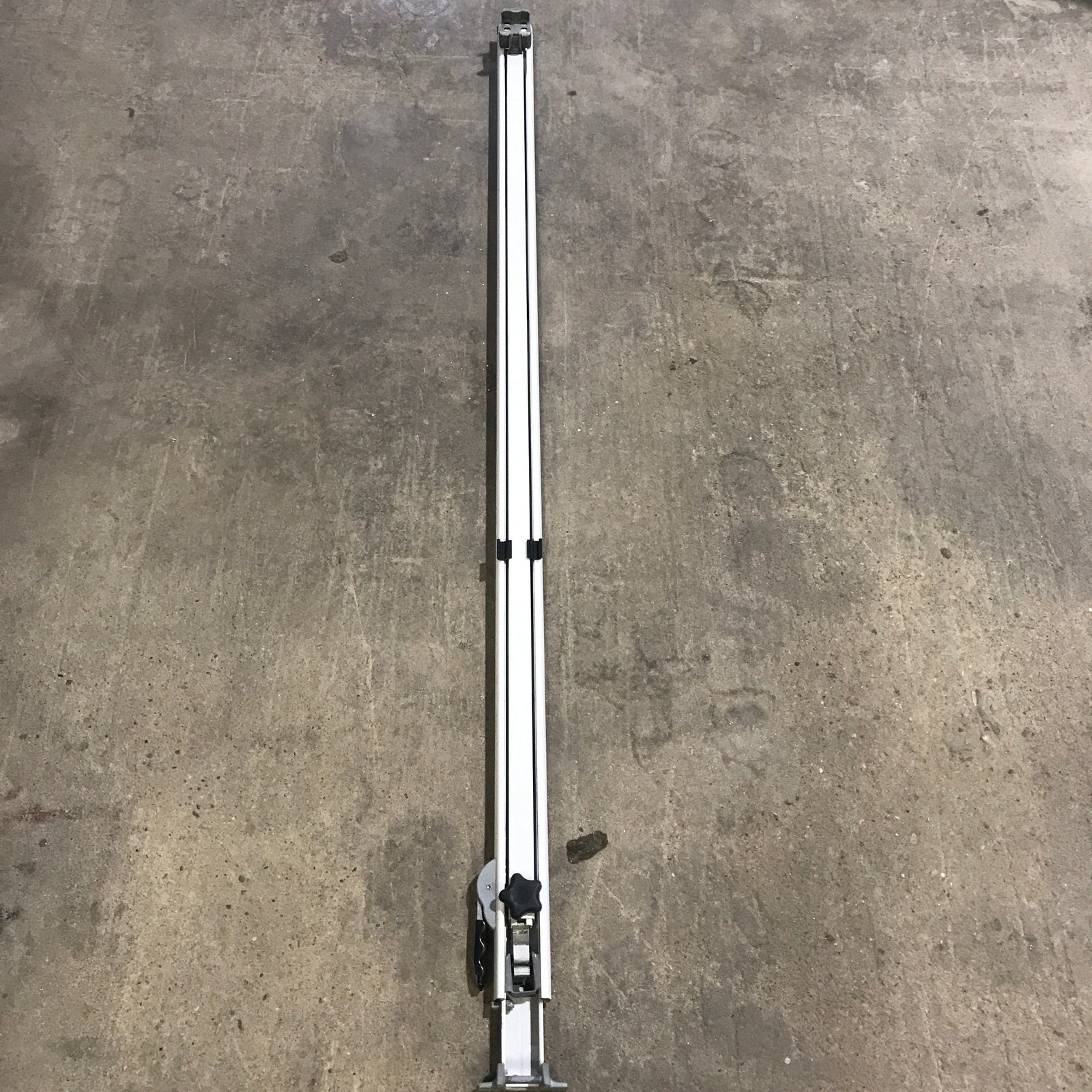 Used Dometic / A&E 8500 Awning Single Manual Arm