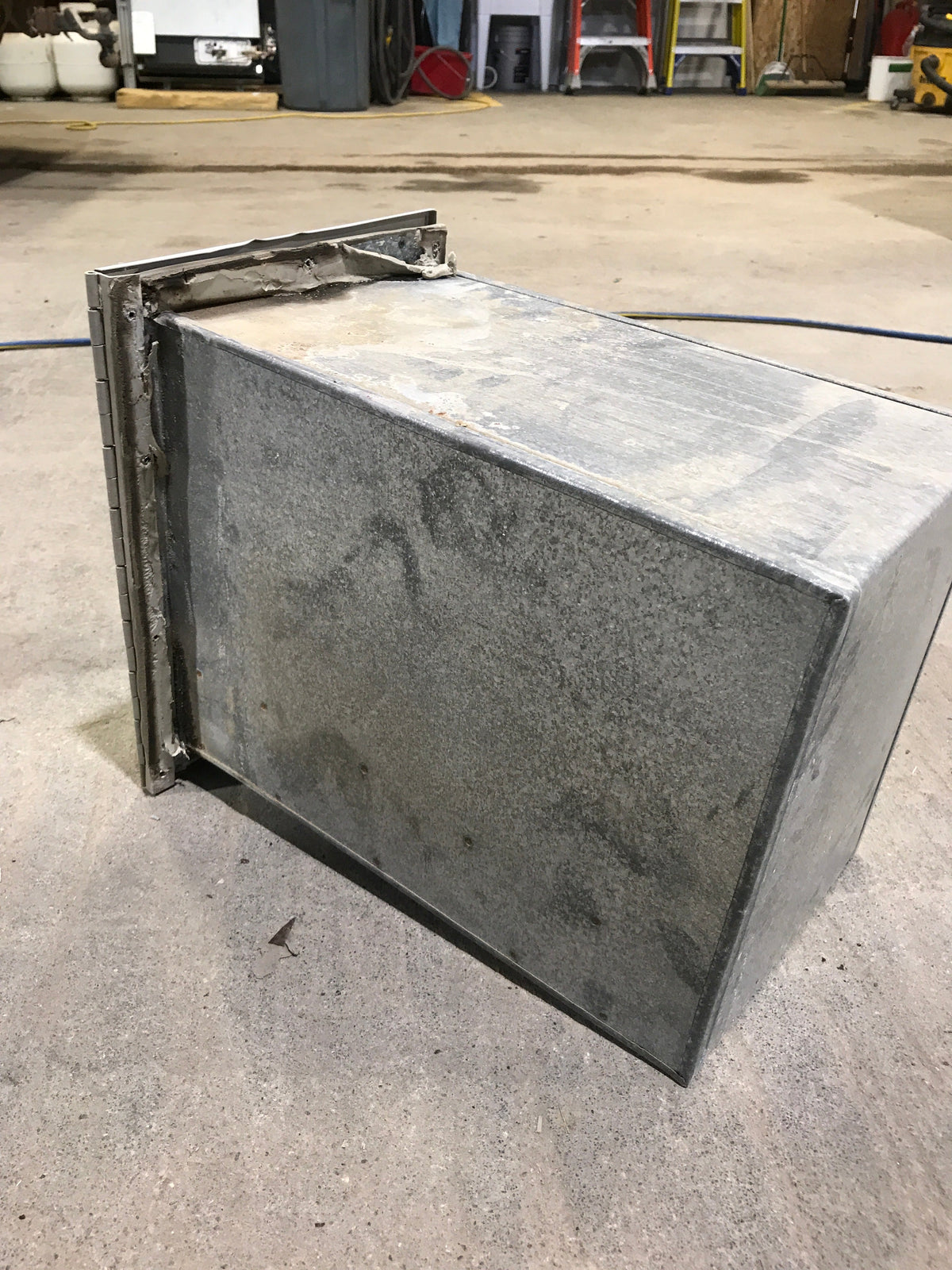 Used Battery Compartment Box with Slide Out Tray