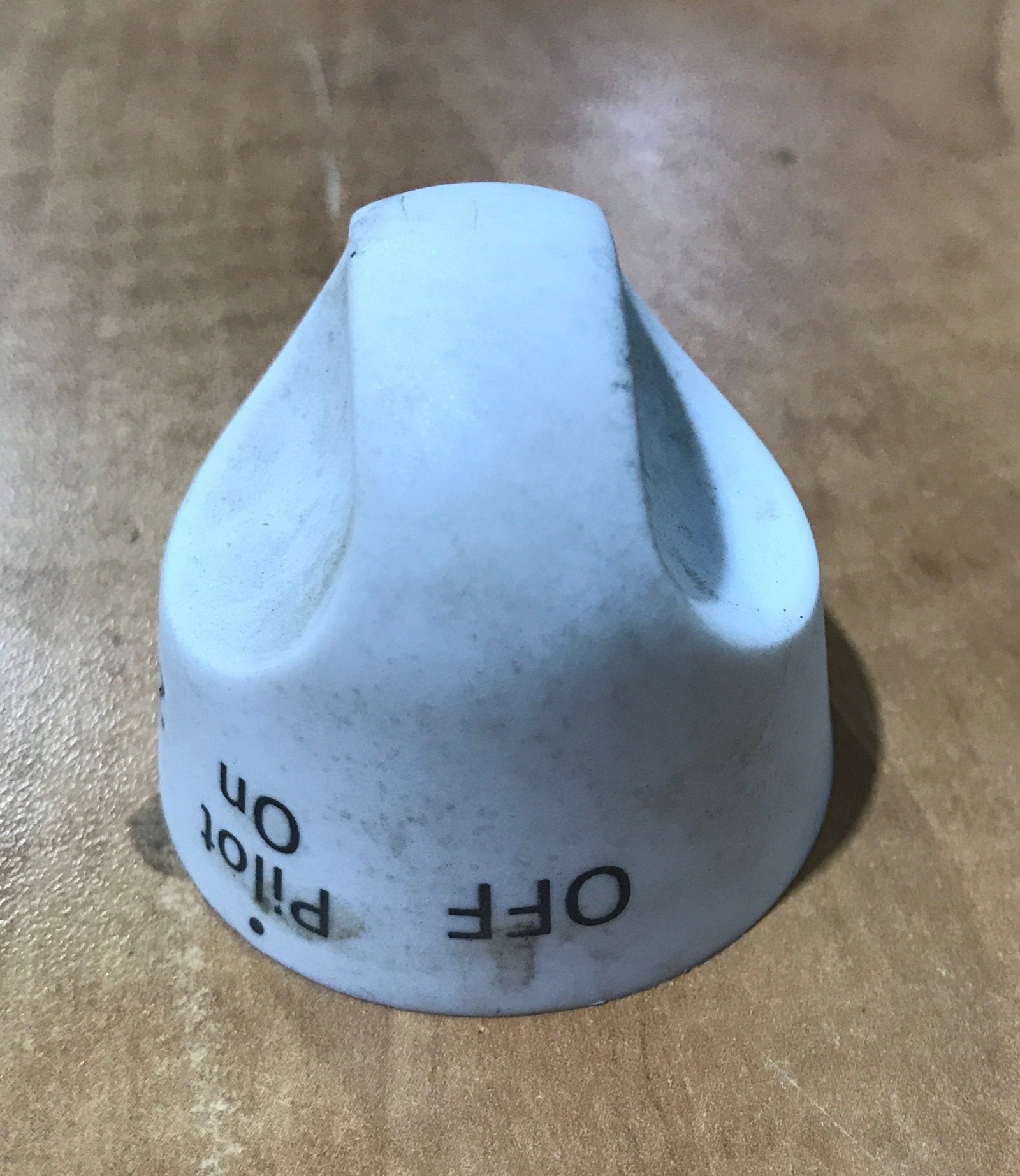 Used Magic Chef Oven Knob - 74007279