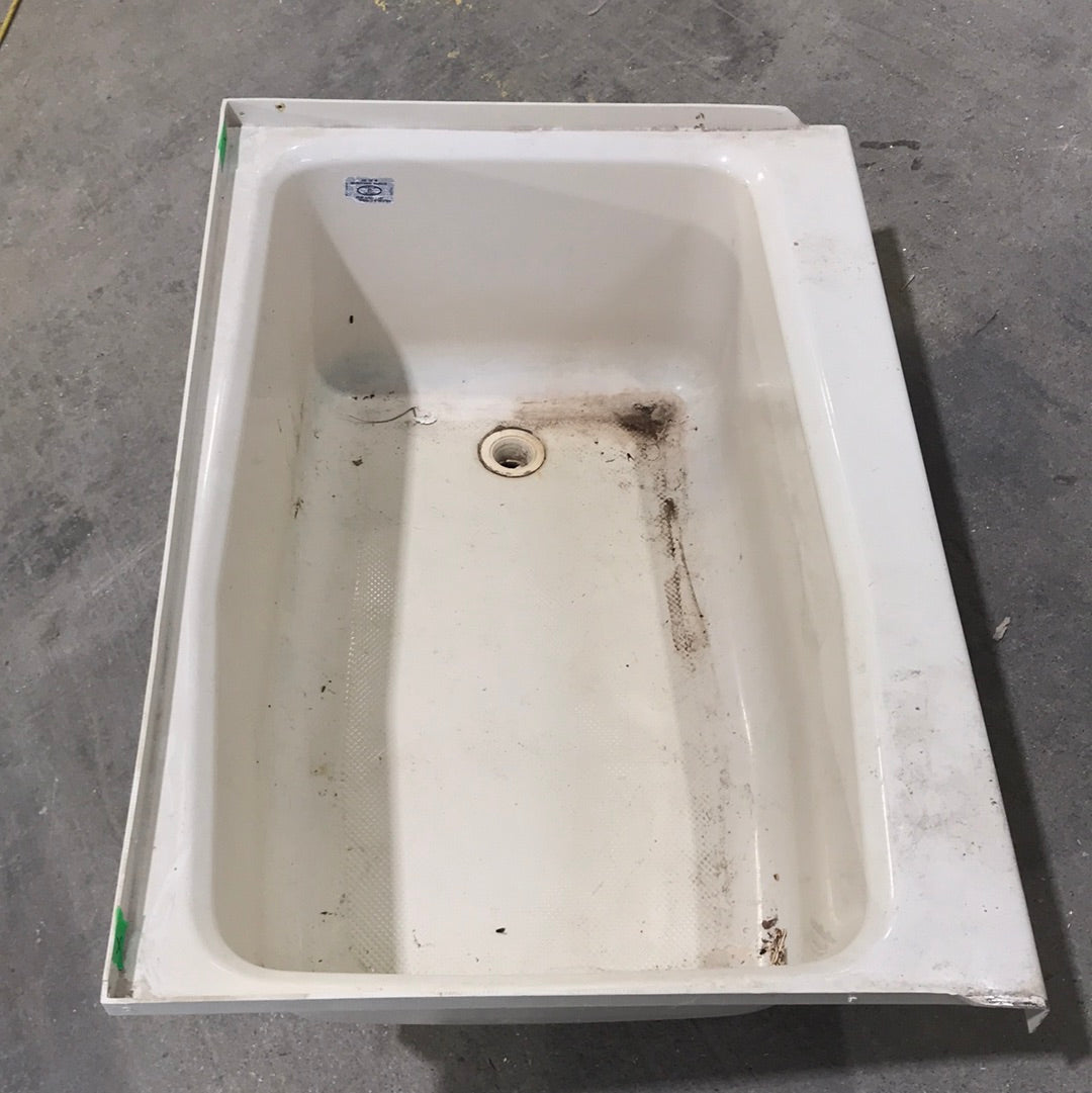 Used RV Bath Tub 36” L x 24 W ” Right Hand Drain