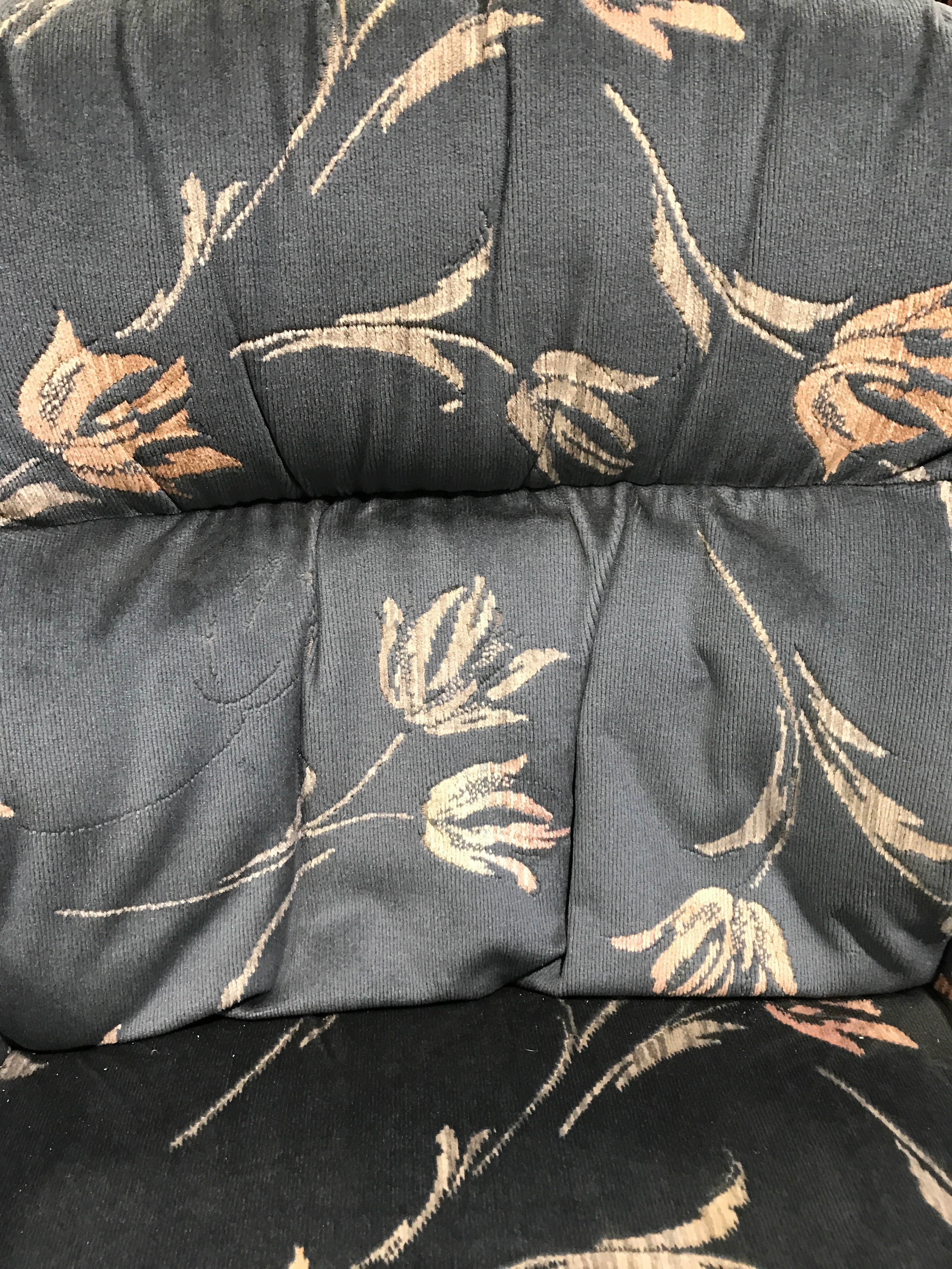 Used RV Chair - Blue with design