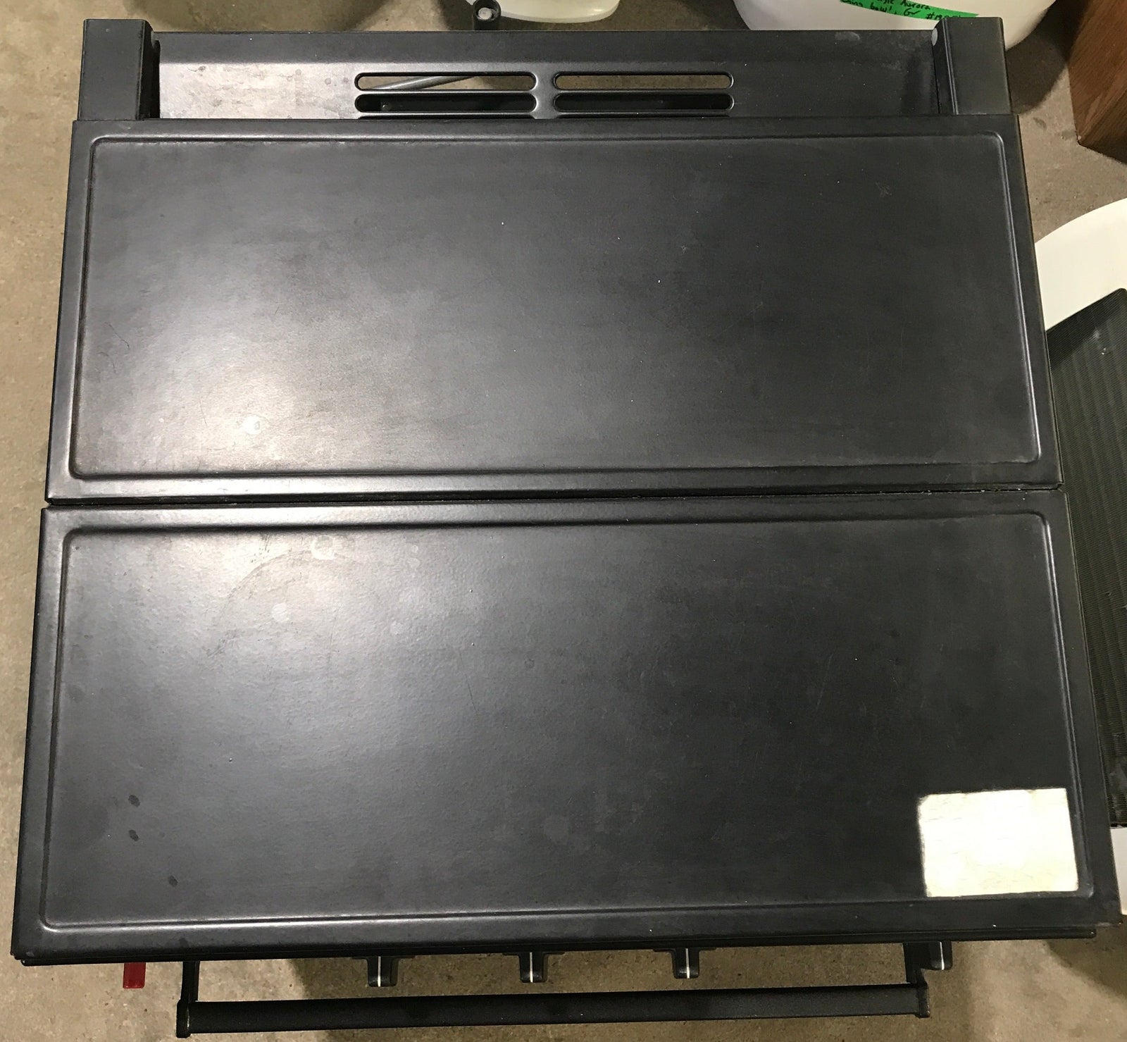 Used Atwood / Wedgewood range stove 3-burner R2136BGP