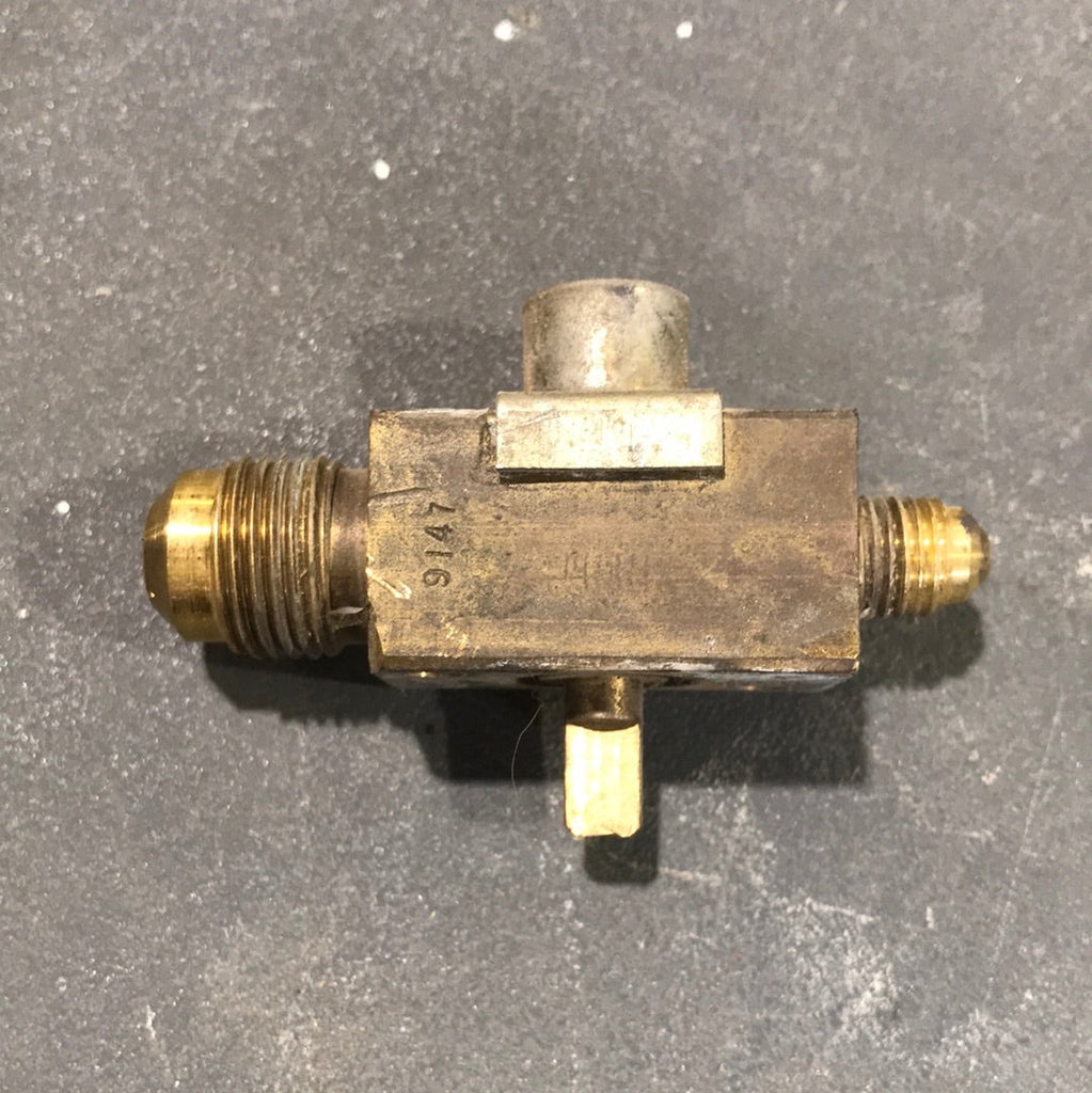 Used Dometic Gas Valve 2007109013 - Young Farts RV Parts