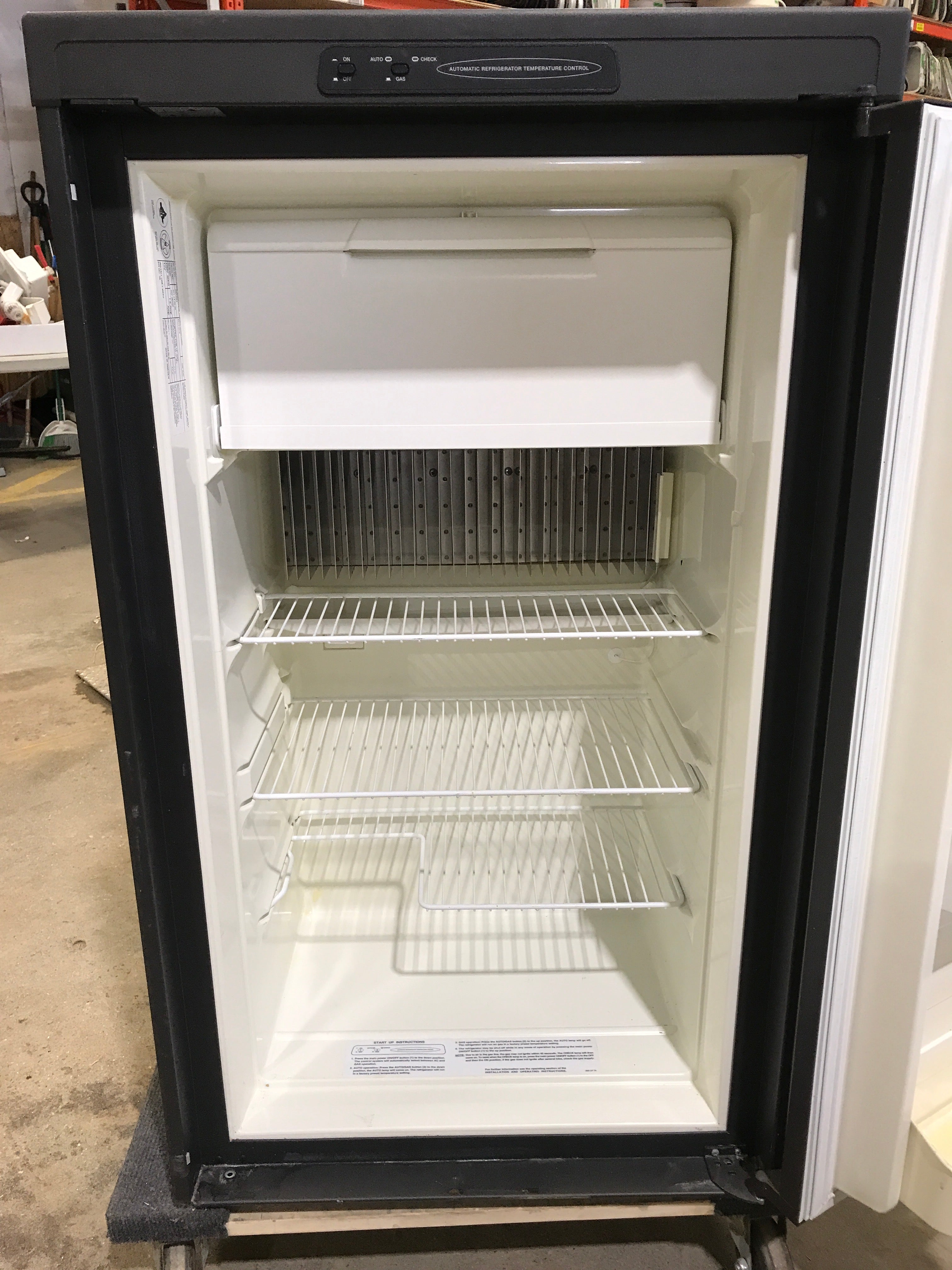 Used Complete Dometic Fridge, 2-Way - RM2551