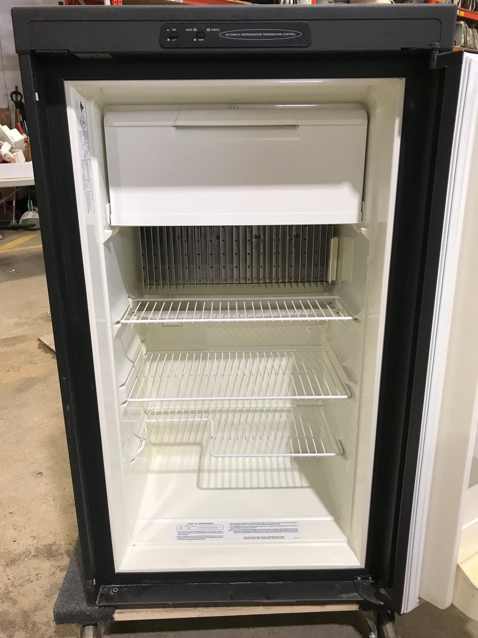 Used Complete Dometic Fridge, 2-Way - RM2551