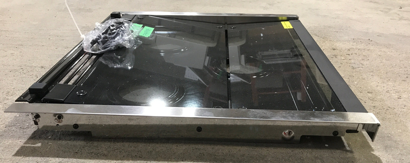 Used Furrion 3-burner Main Top With Glass Bi Fold Cover - 2021124174