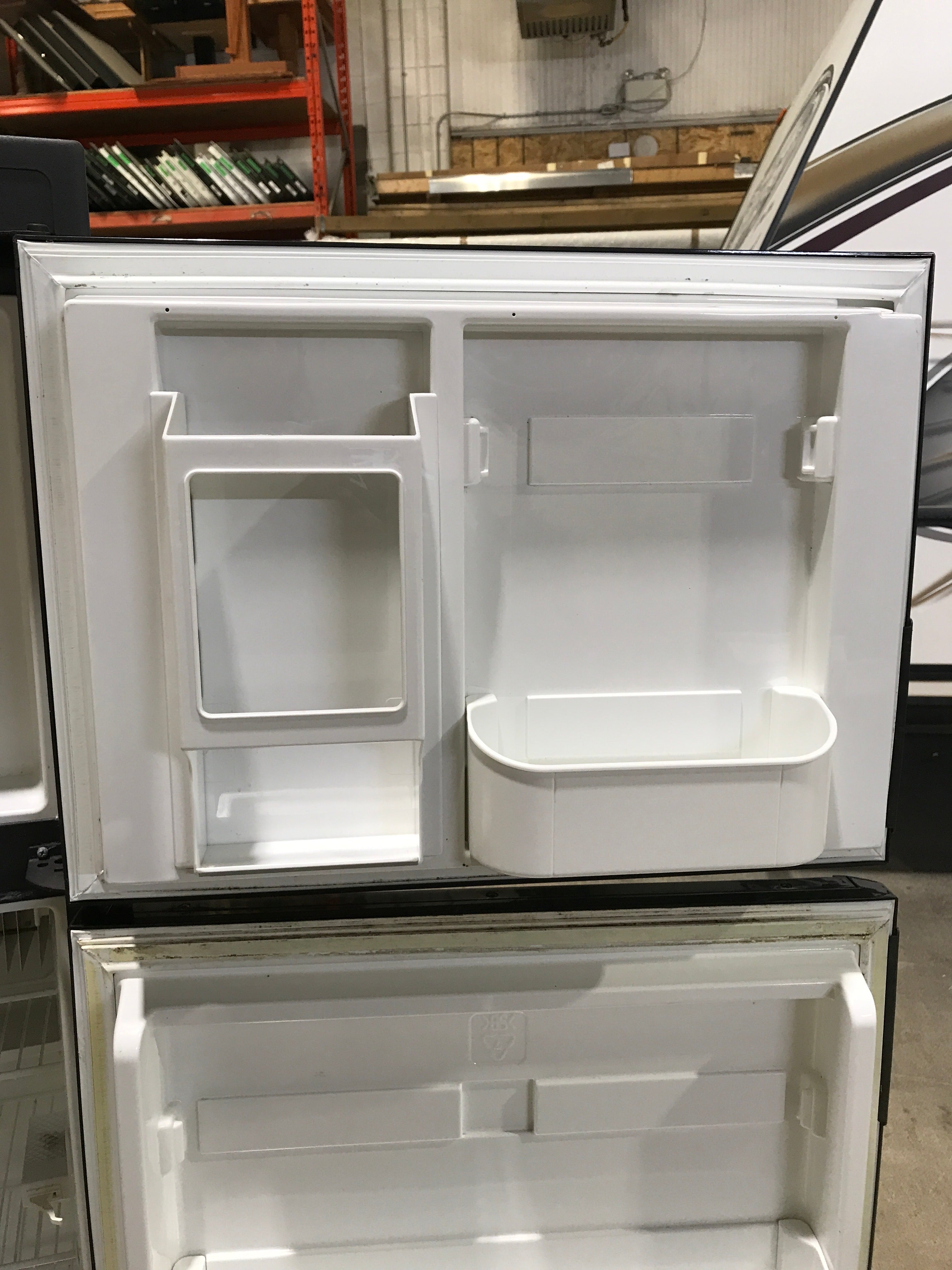 Used Complete Dometic RM2652 Fridge 2-WAY