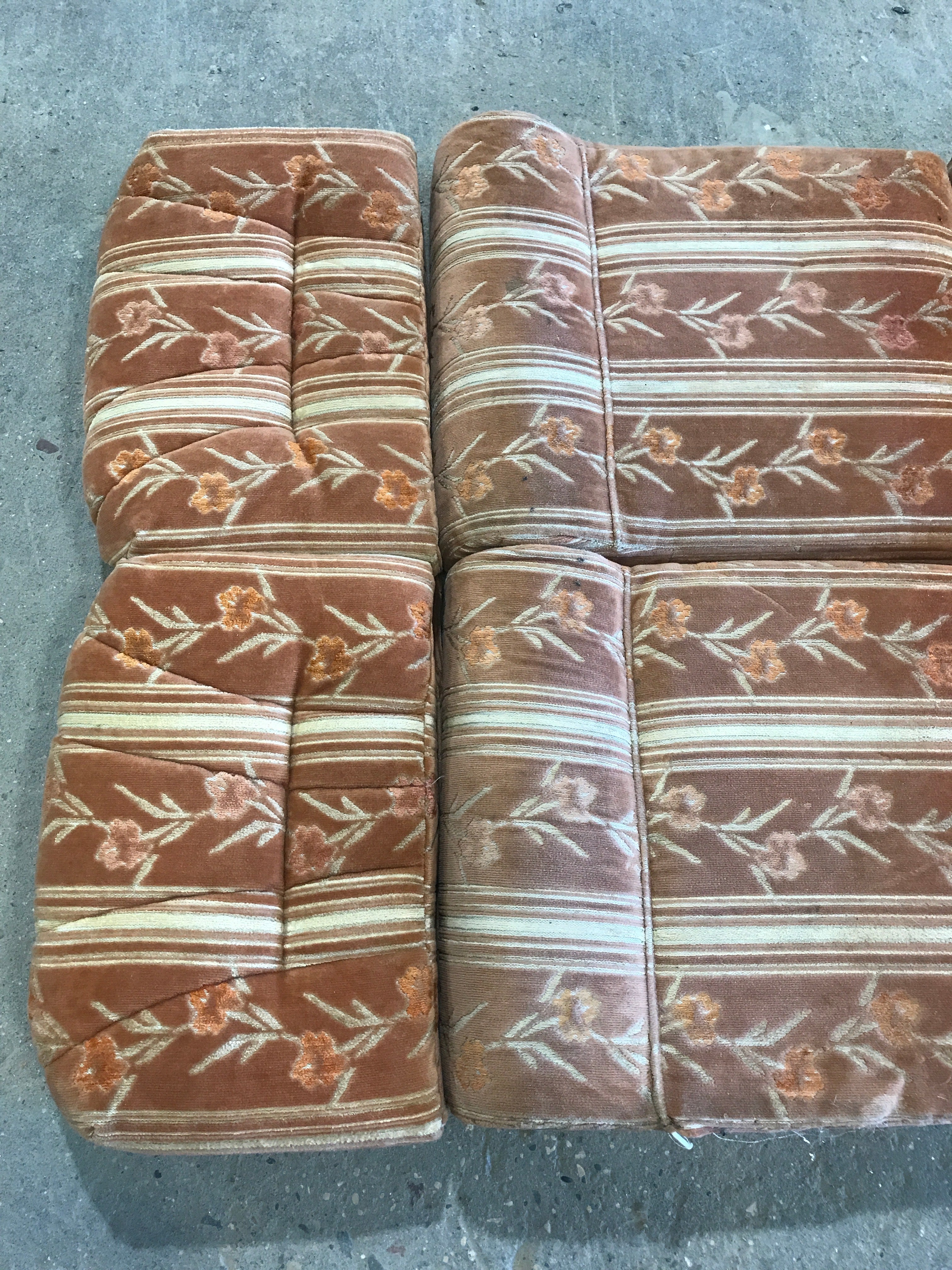USED Dinette Cushion Set- 4 piece - 2 @ 39" X 24" X 5" D, 2 @ 39" X 13" X 5" D - Young Farts RV Parts