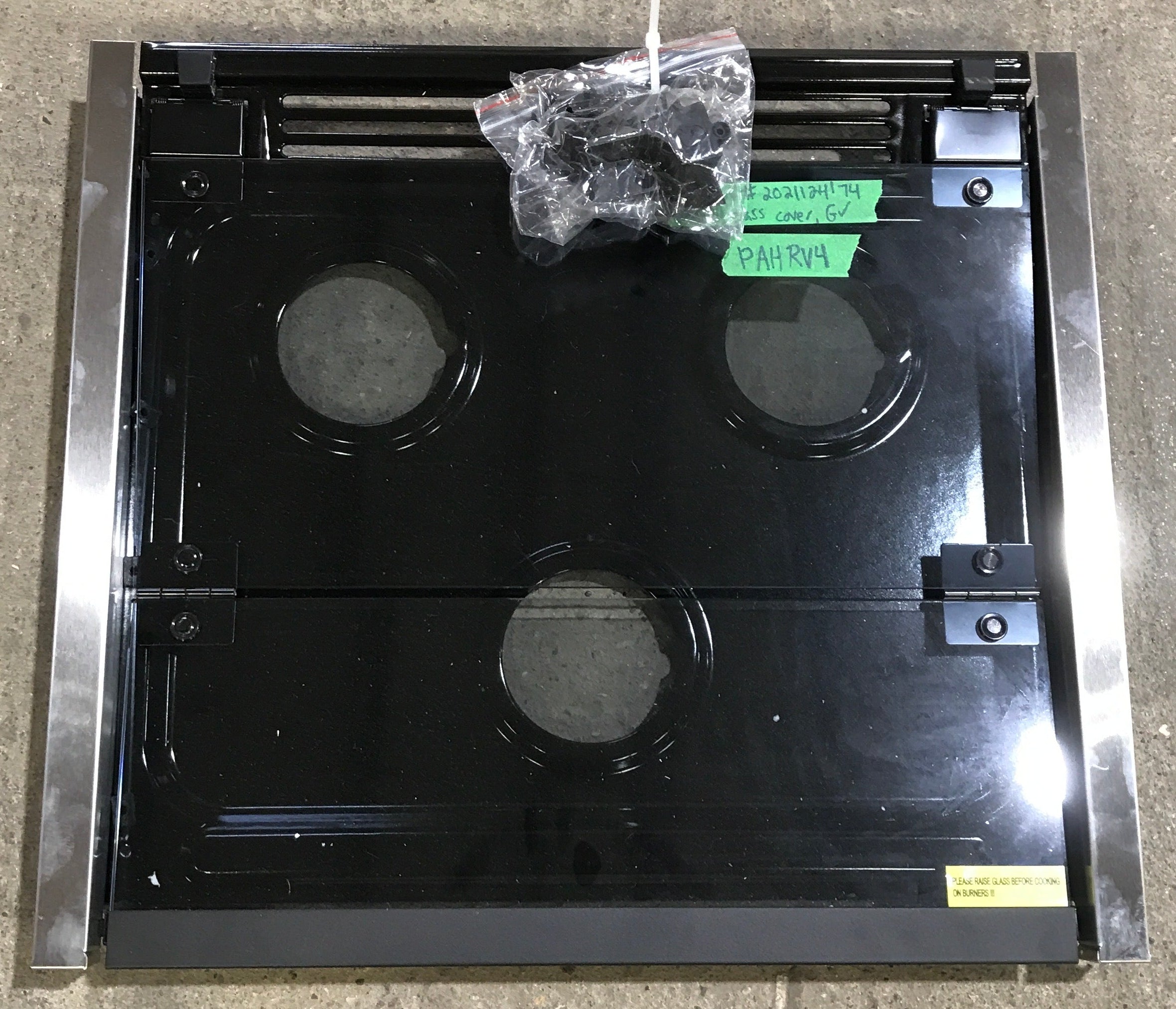 Used Furrion 3-burner Main Top With Glass Bi Fold Cover - 2021124174