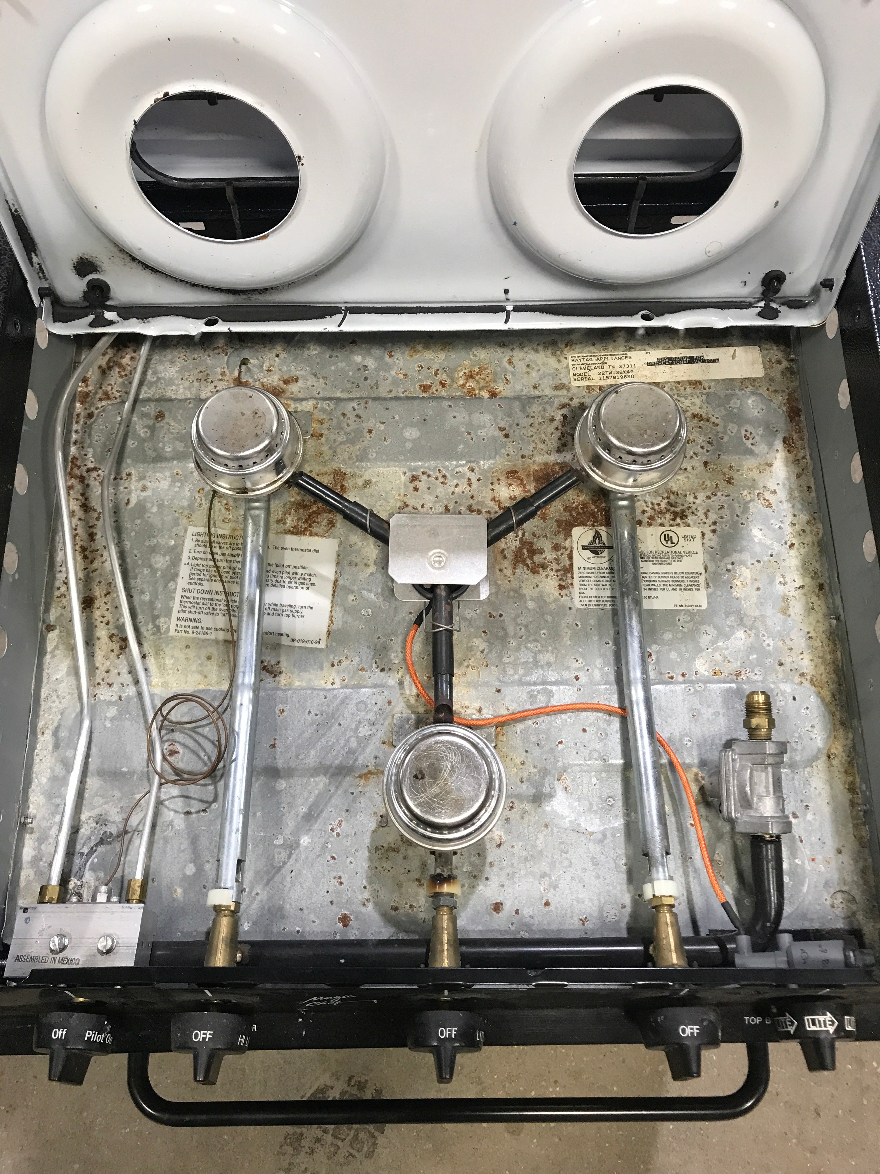 Used Magic Chef 3 Burner RV Range / Cooktop - 22" H