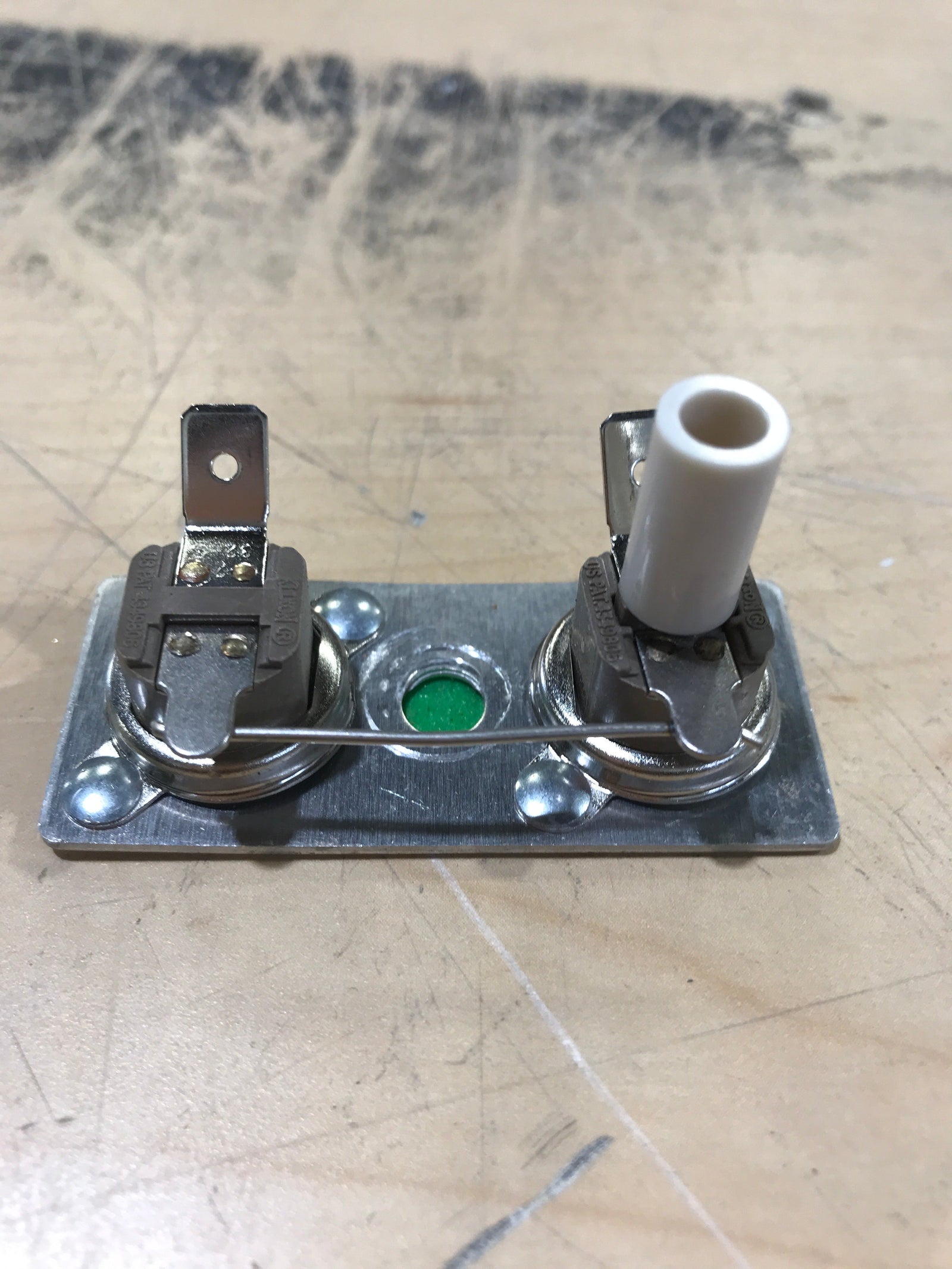 Used Suburban Water Heater Thermostat Switch - 232282