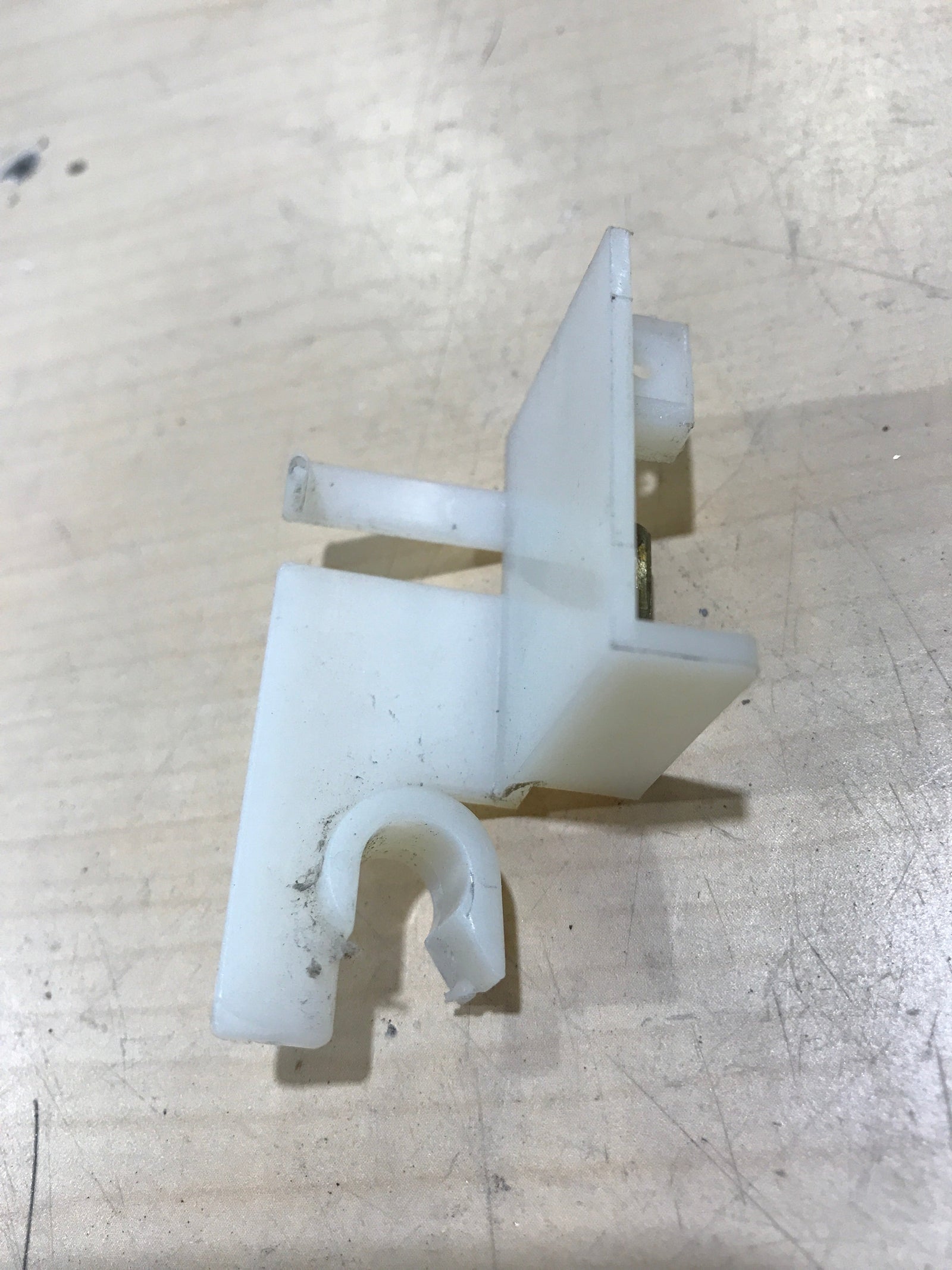 Used Dometic Catch Snap 2930066028