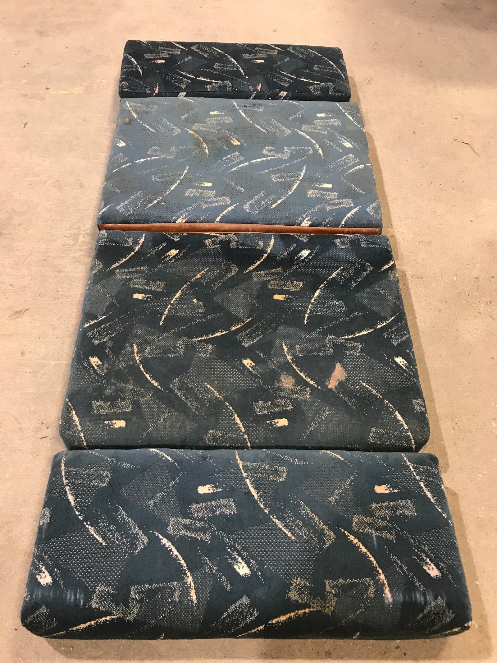 USED Dinette Cushion Set- 4 piece 2 @ 32