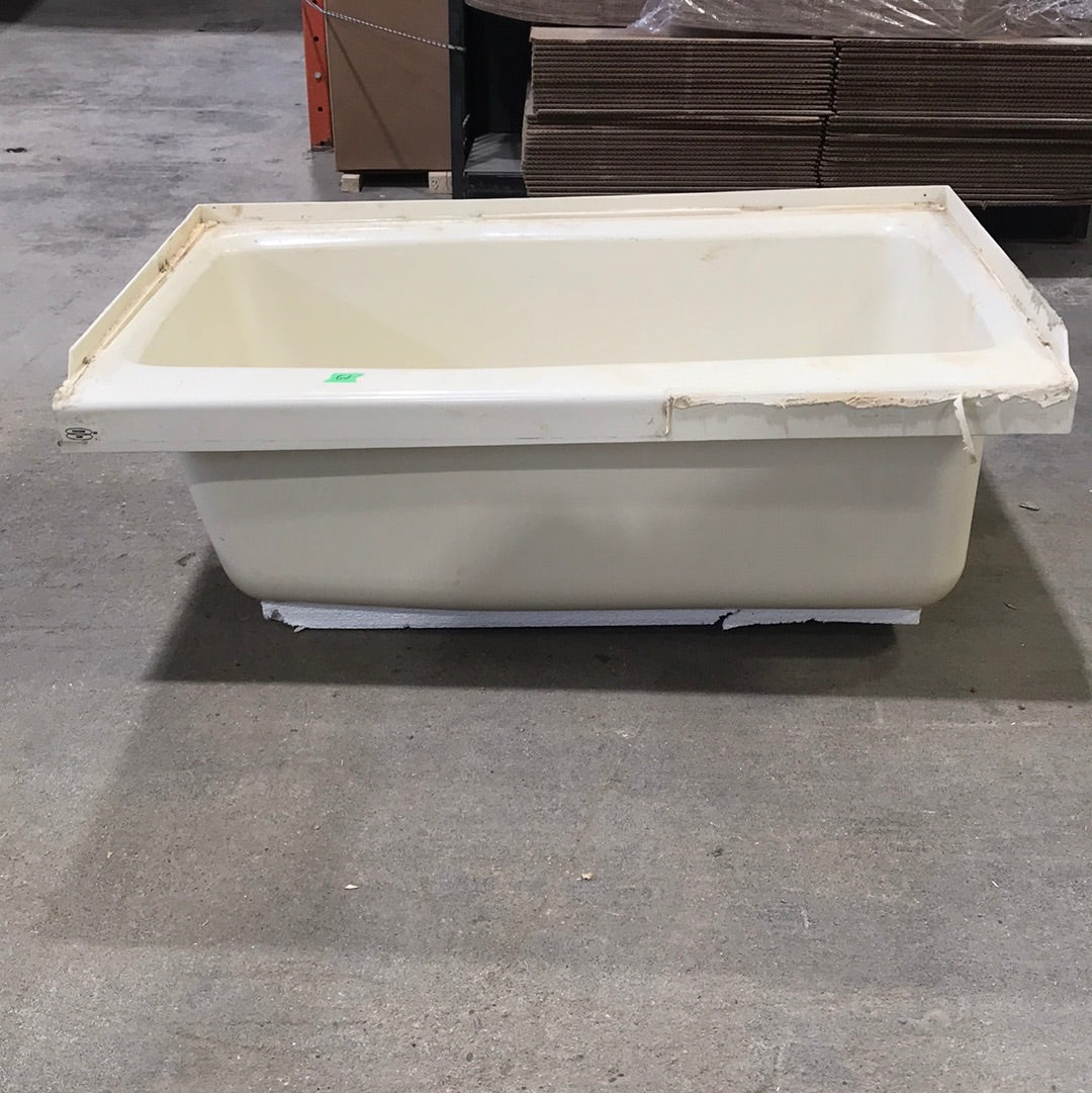 Used RV Bath Tub 36” L x 24 W ” Right Hand Drain