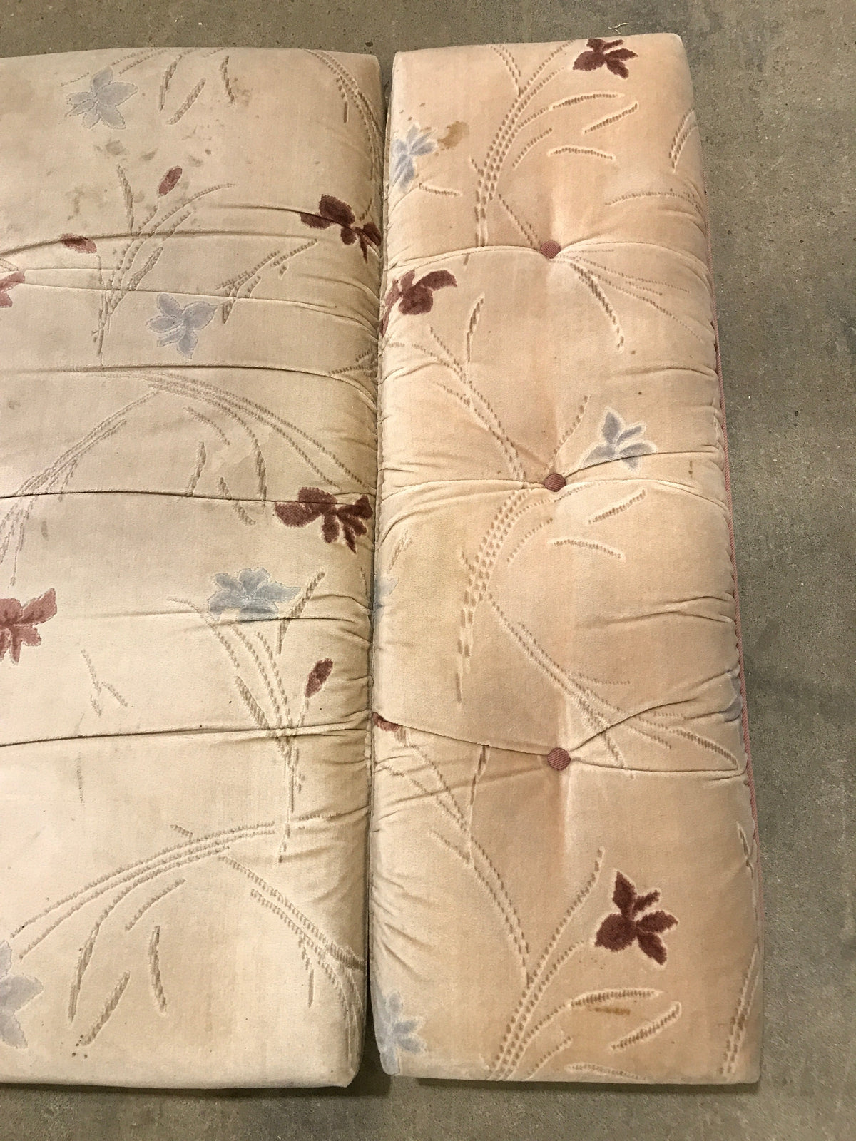 Used Dinette Cushion Set- 4 piece | 2 @ 40