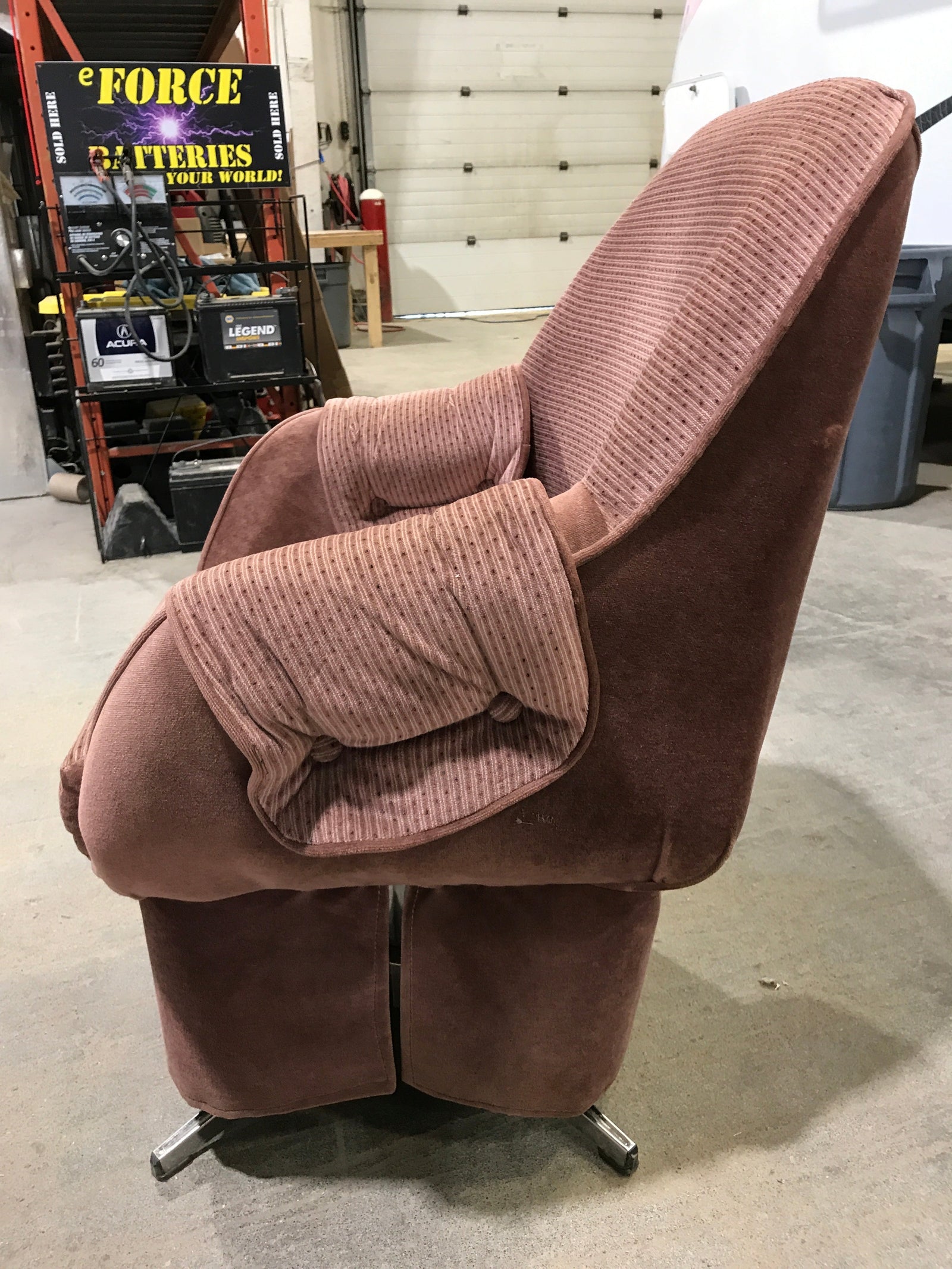 Used RV Chair - Light Burgandy