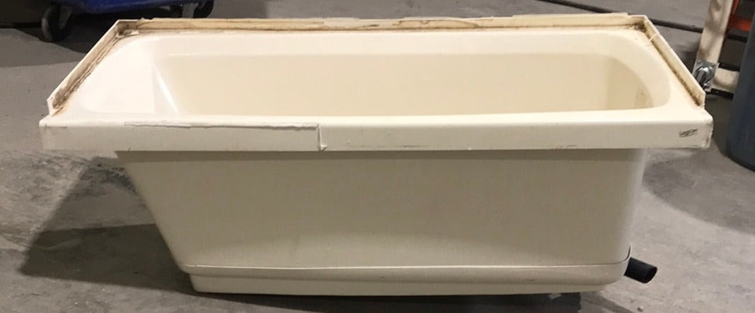 Used RV Bath Tub 46” x 24” - Right Hand Drain