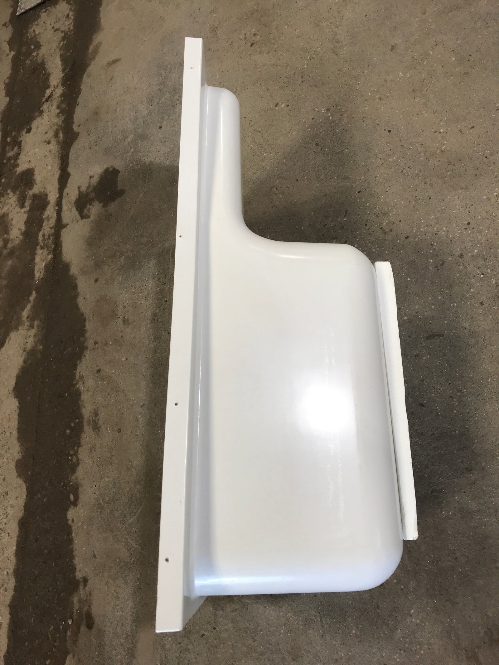 Used RV Step Bath Tub 36” x 24” - Right Hand Drain