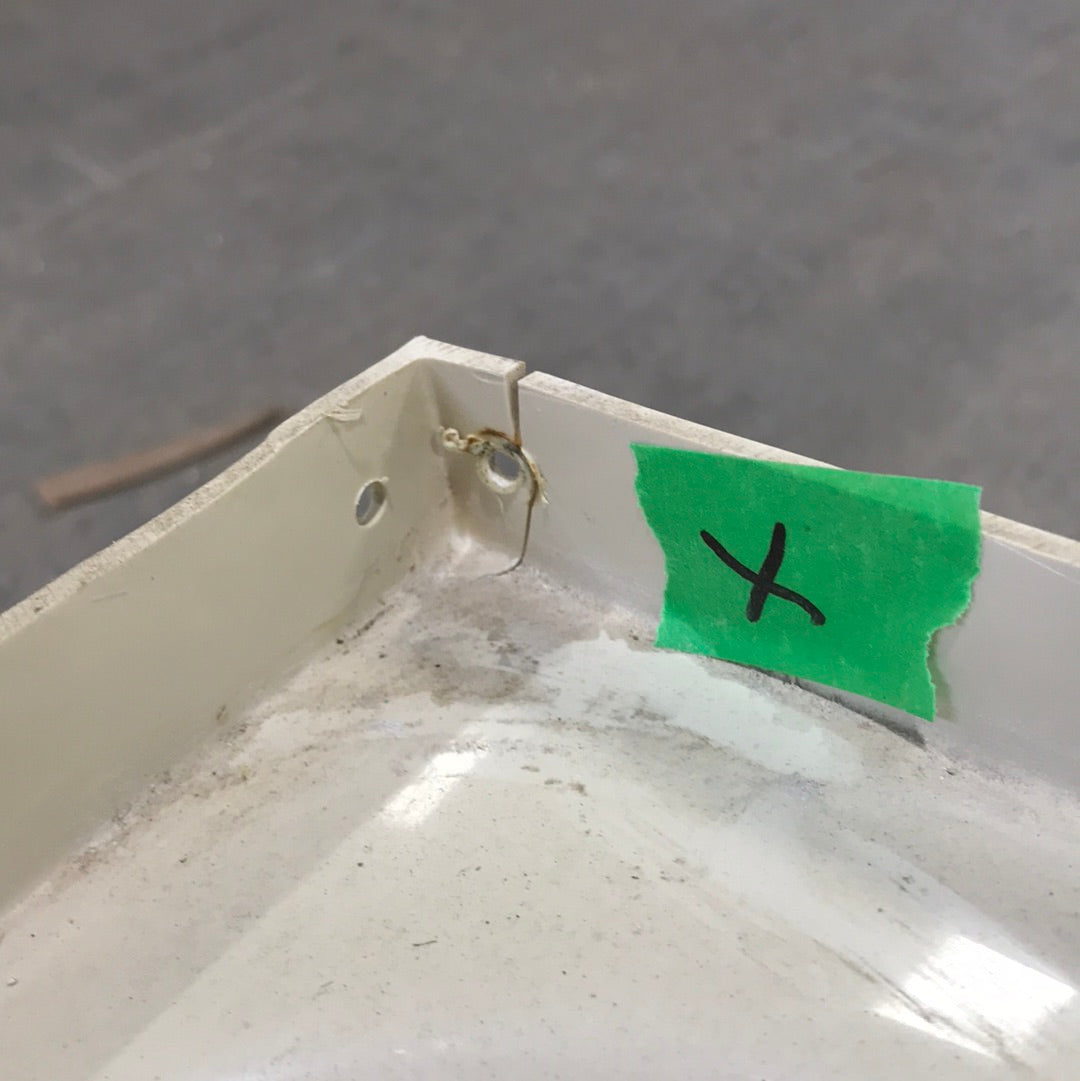 Used RV Bath Tub 36” L x 24 W ” Right Hand Drain