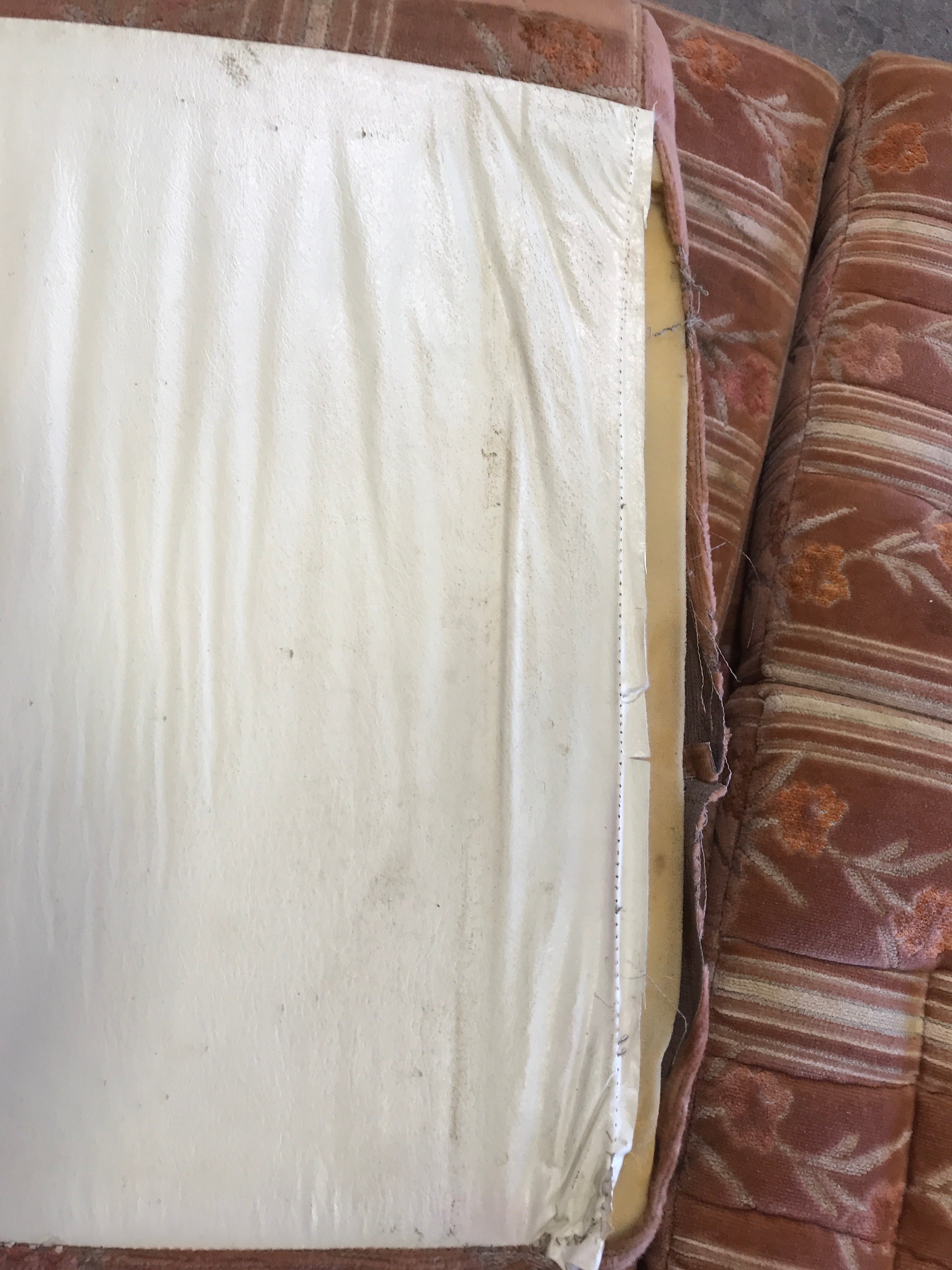 USED Dinette Cushion Set- 4 piece - 2 @ 39" X 24" X 5" D, 2 @ 39" X 13" X 5" D - Young Farts RV Parts