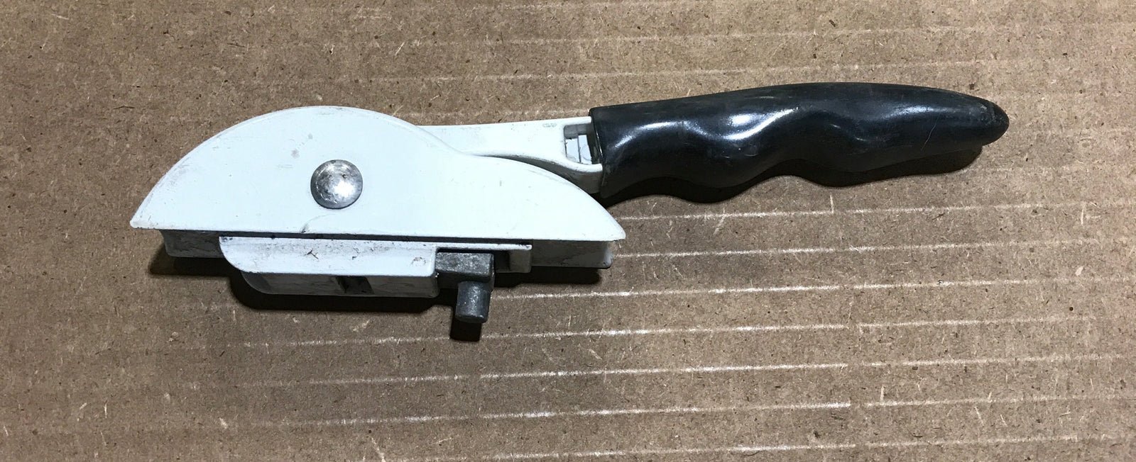 Used Dometic / A&E Lift Handle - 3314069.000B