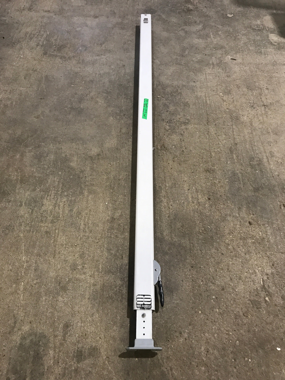 Used Dometic / A&E 8500 Awning Single Manual Arm