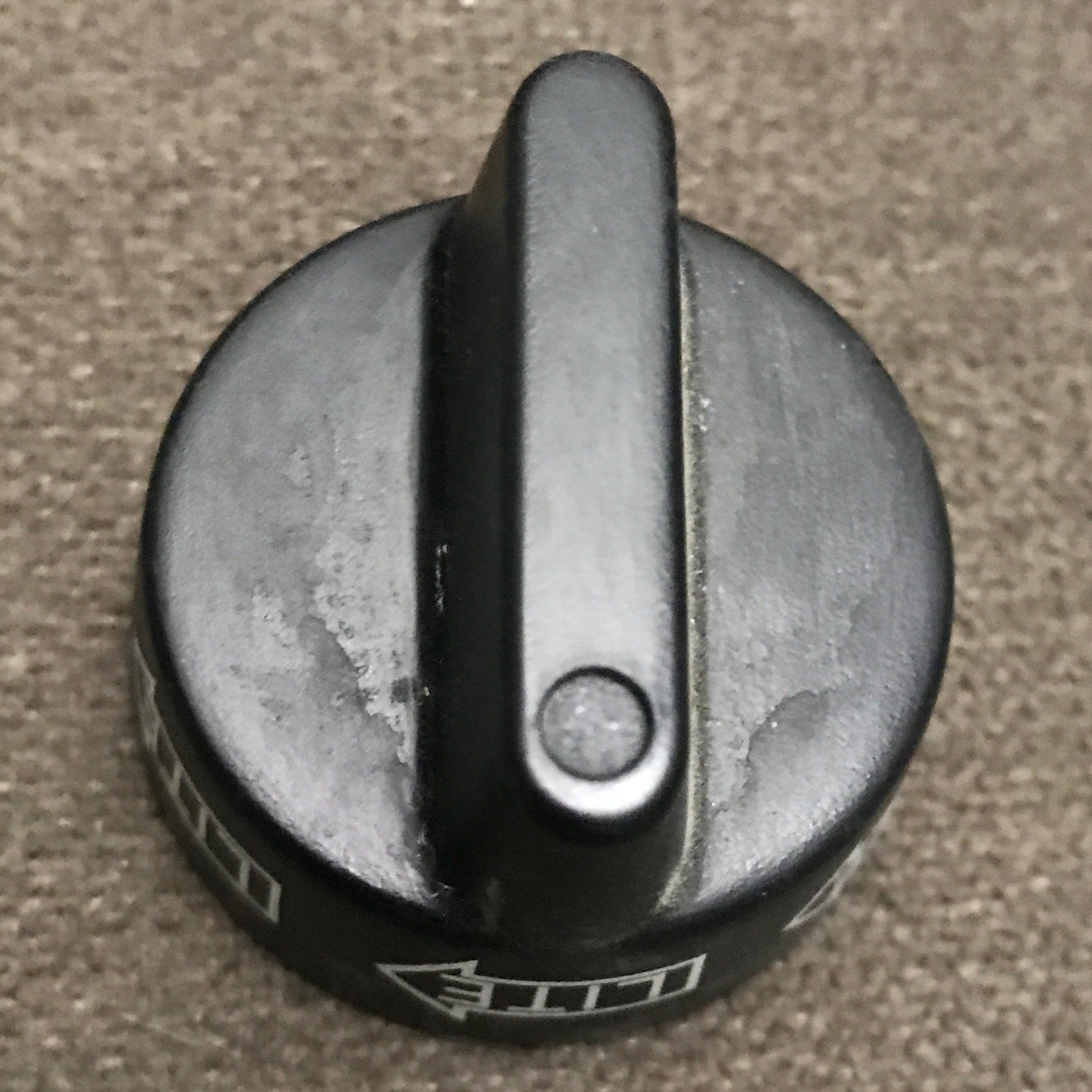 Used Magic Chef Igniter Knob - 74002414