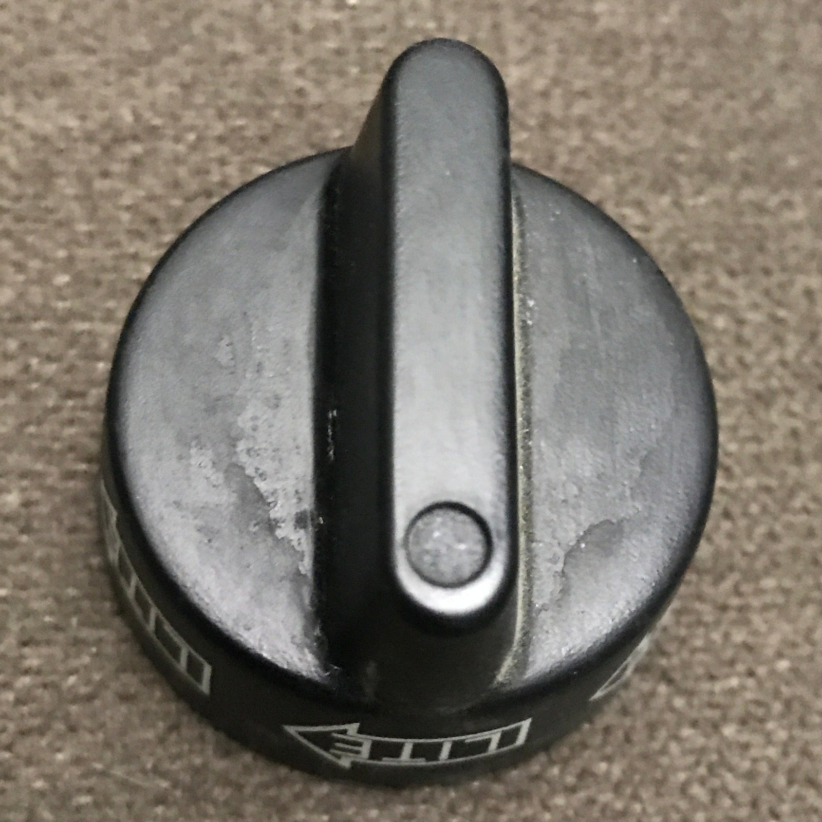 Used Magic Chef Igniter Knob - 74002414