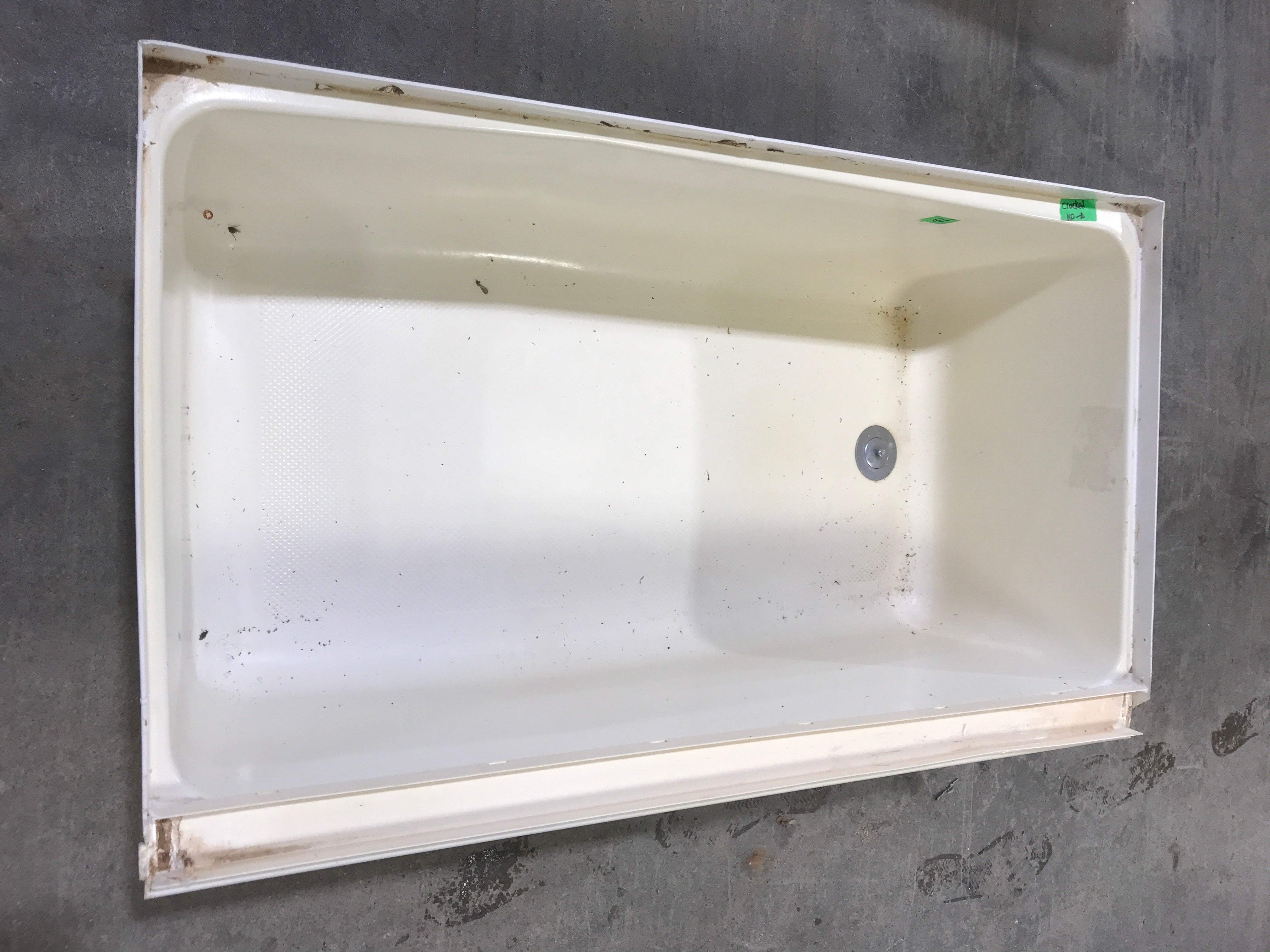 Used RV Bath Tub 40” L x 24" W - Right Hand Drain