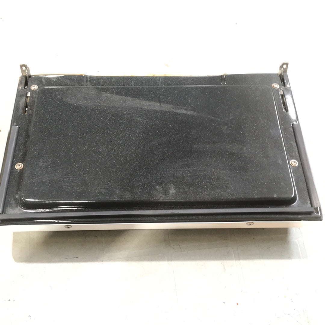 Used Magic Chef Oven Door 2401F12770 - 12001180 WHITE