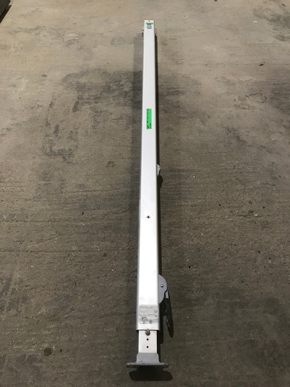 Used Dometic / A&E 8500 Awning Single Manual Arm - 73