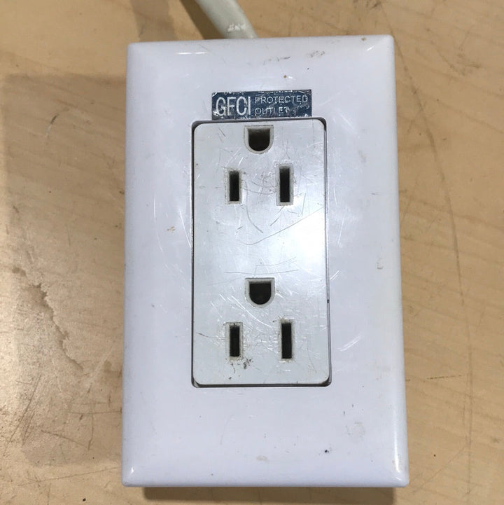 Used RV 125 Volt GFCI Wall Receptacle / Outlet