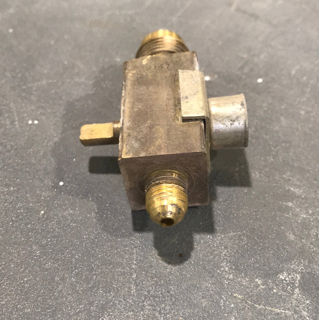 Used Dometic Gas Valve 2007109013 - Young Farts RV Parts