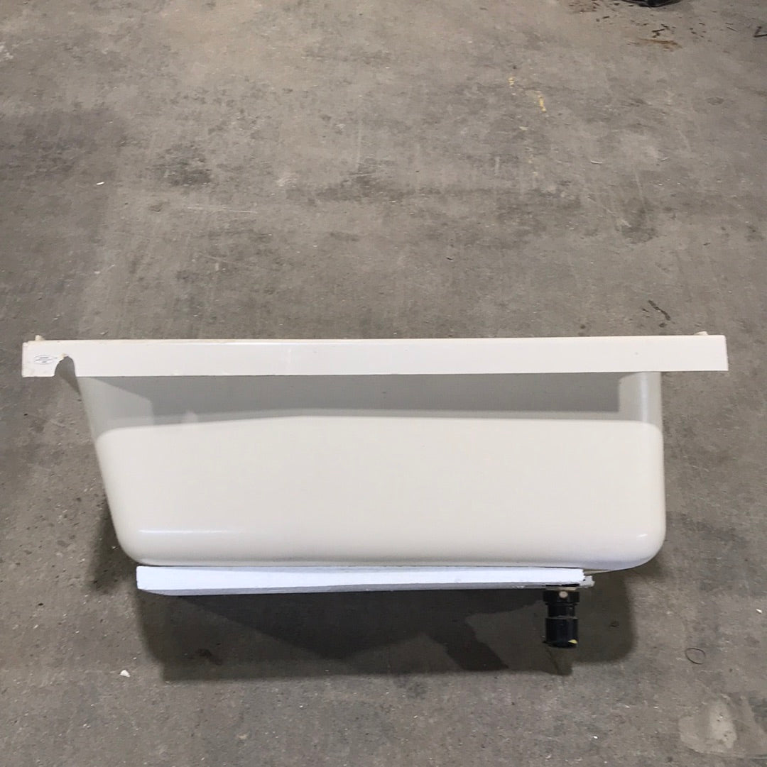 Used RV Bath Tub 36” L x 24 W ” Right Hand Drain