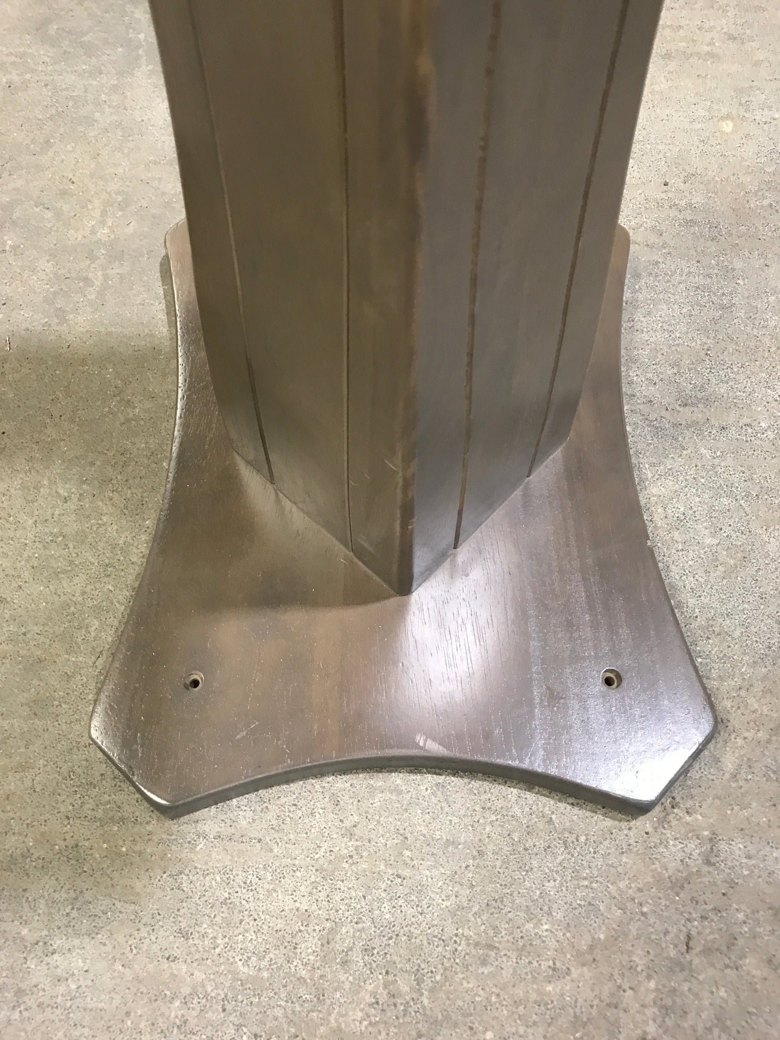 Used RV Pedestal Style Table Leg 29 1/2