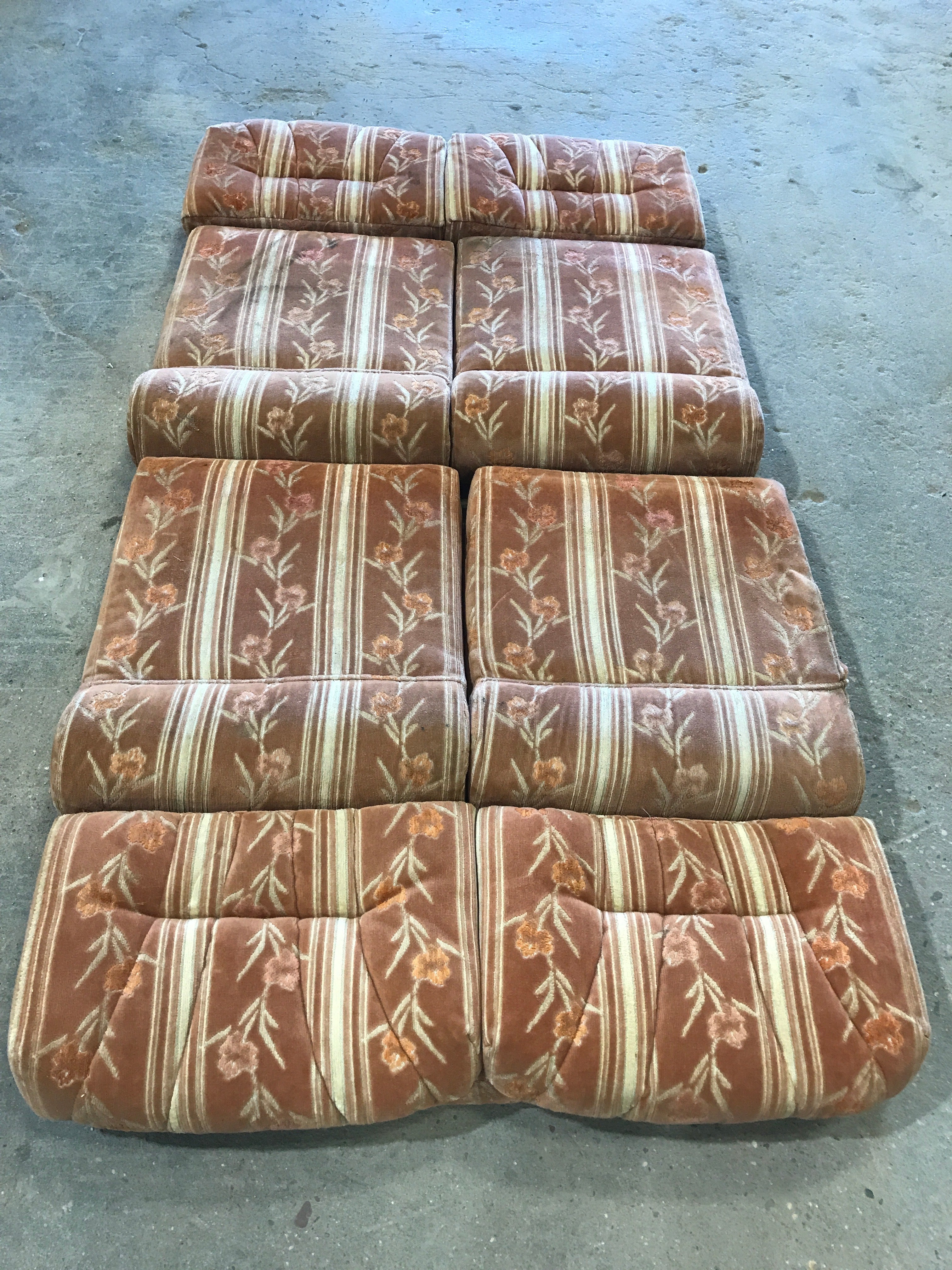 USED Dinette Cushion Set- 4 piece - 2 @ 39" X 24" X 5" D, 2 @ 39" X 13" X 5" D - Young Farts RV Parts